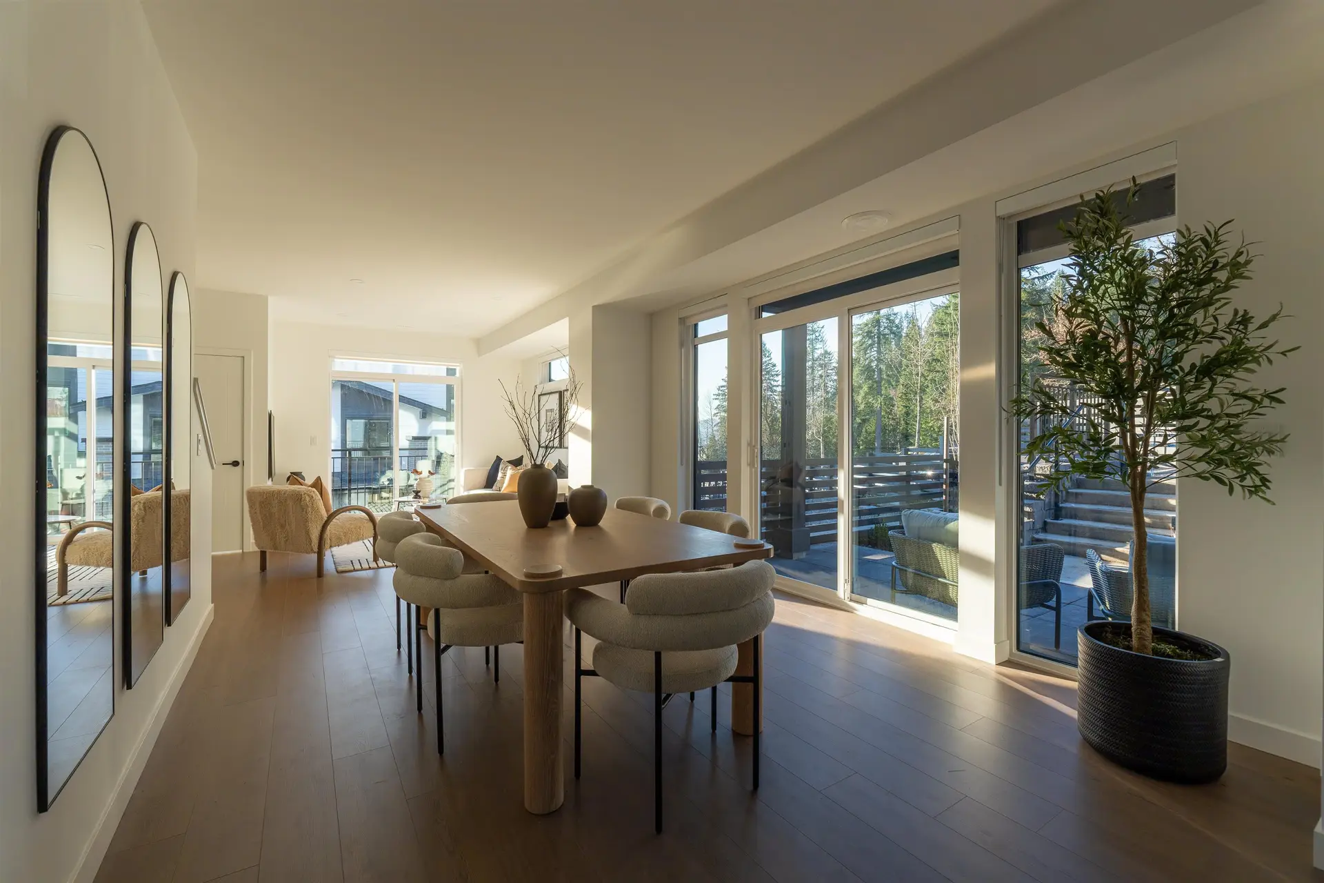 #112 3535 Highland Drive - Image 3