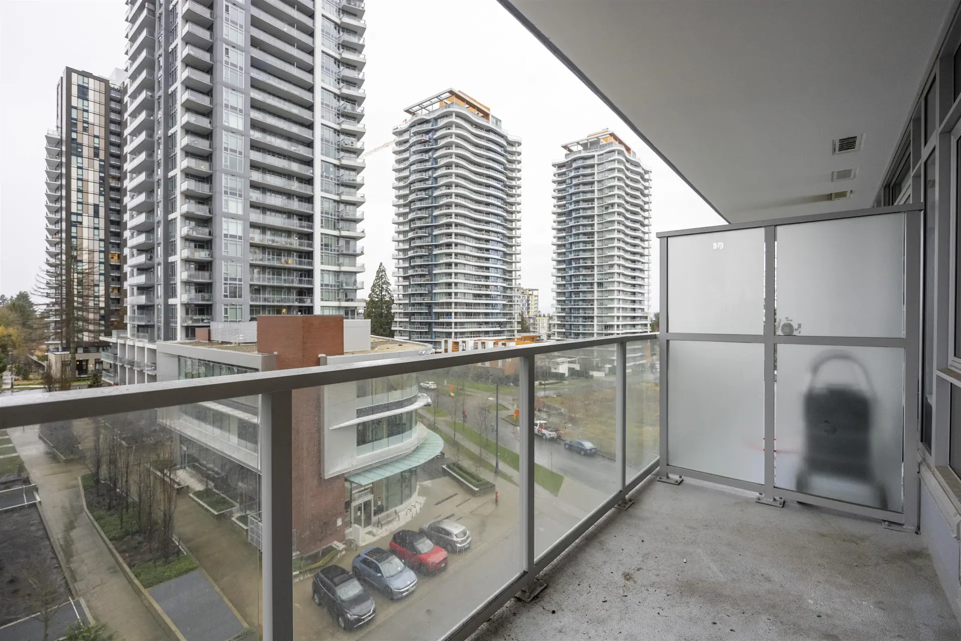 Property at #618 13350 CENTRAL AVENUE, Surrey, BC