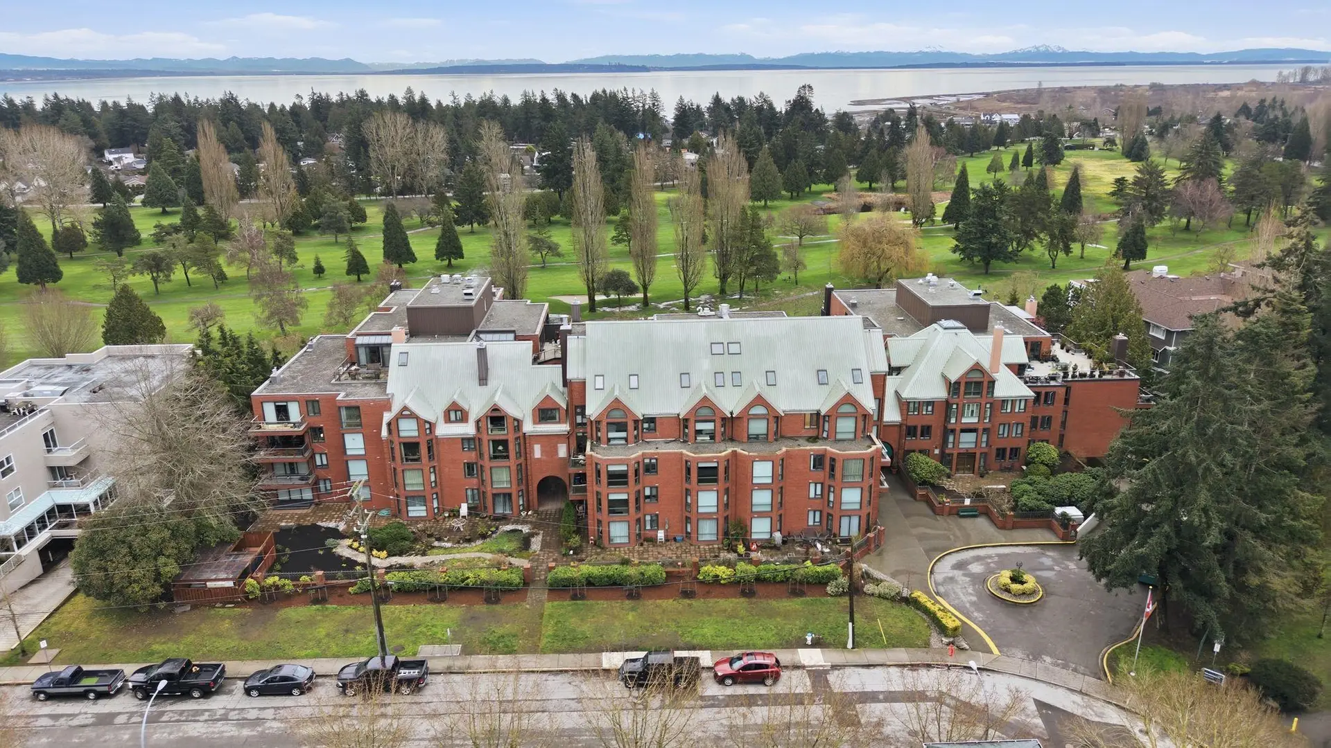 Property at #304 1350 VIEW CRESCENT, Delta, BC