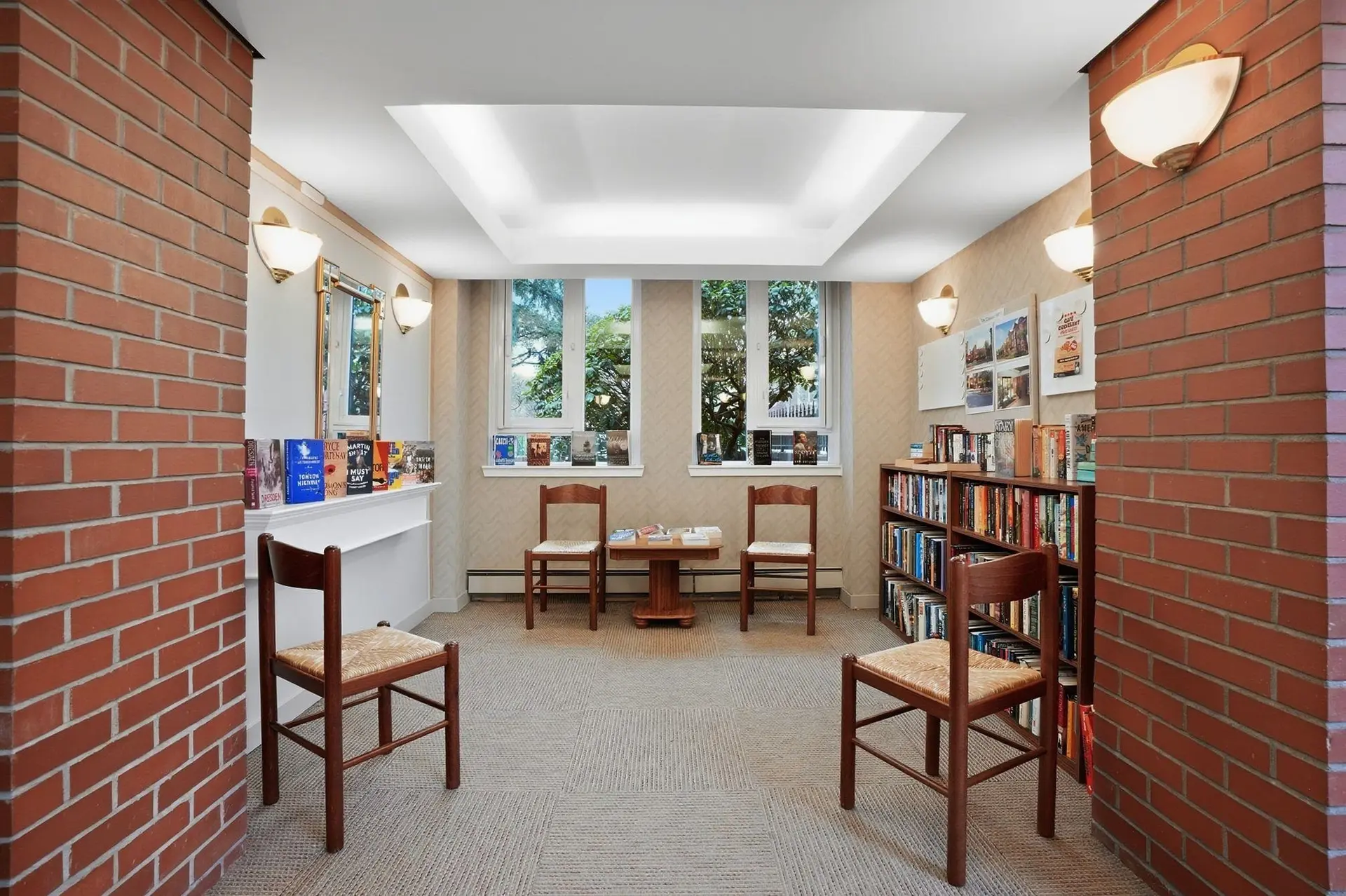 Property at #304 1350 VIEW CRESCENT, Delta, BC