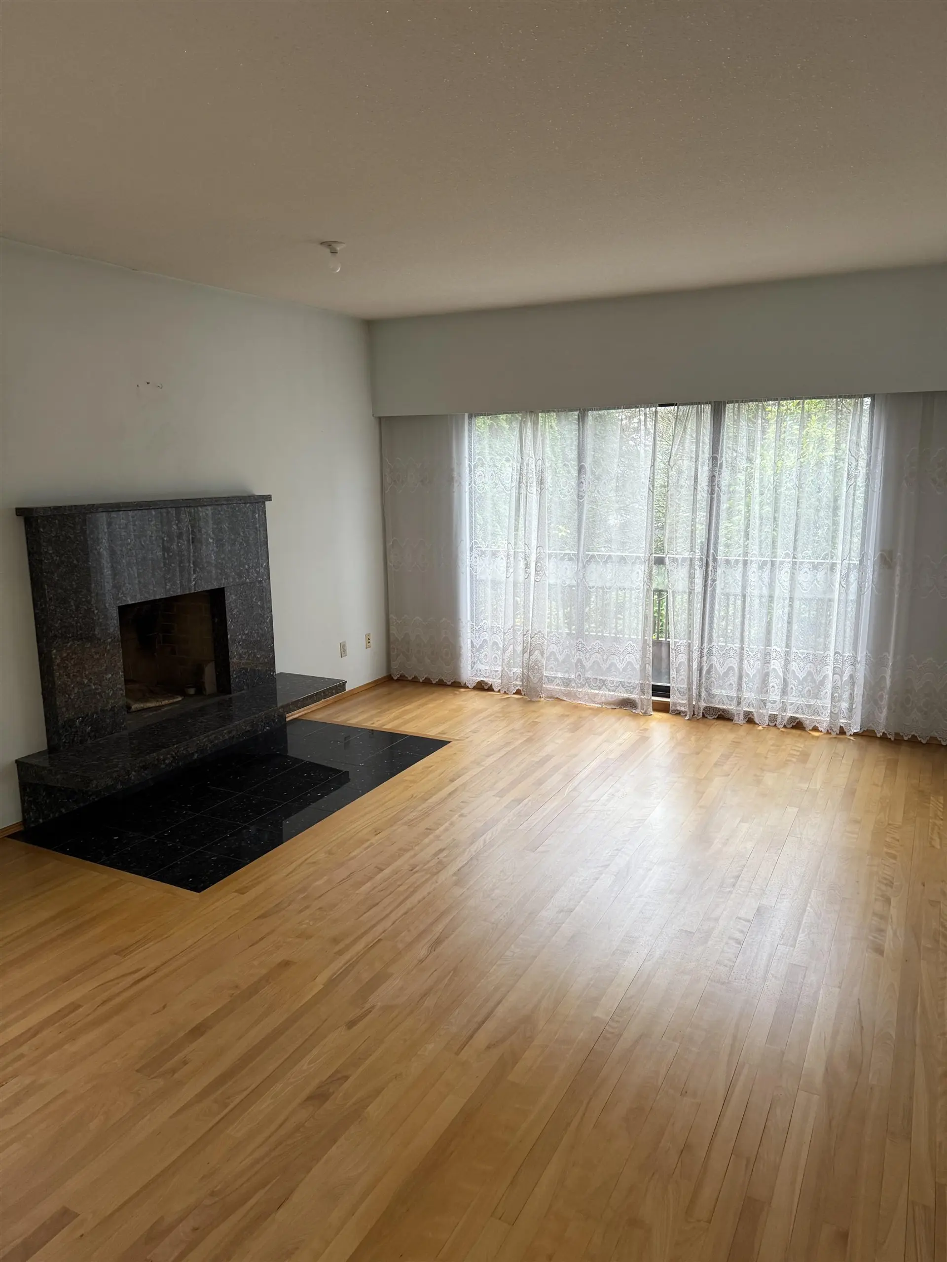 5652 Lancaster Street - Image 6