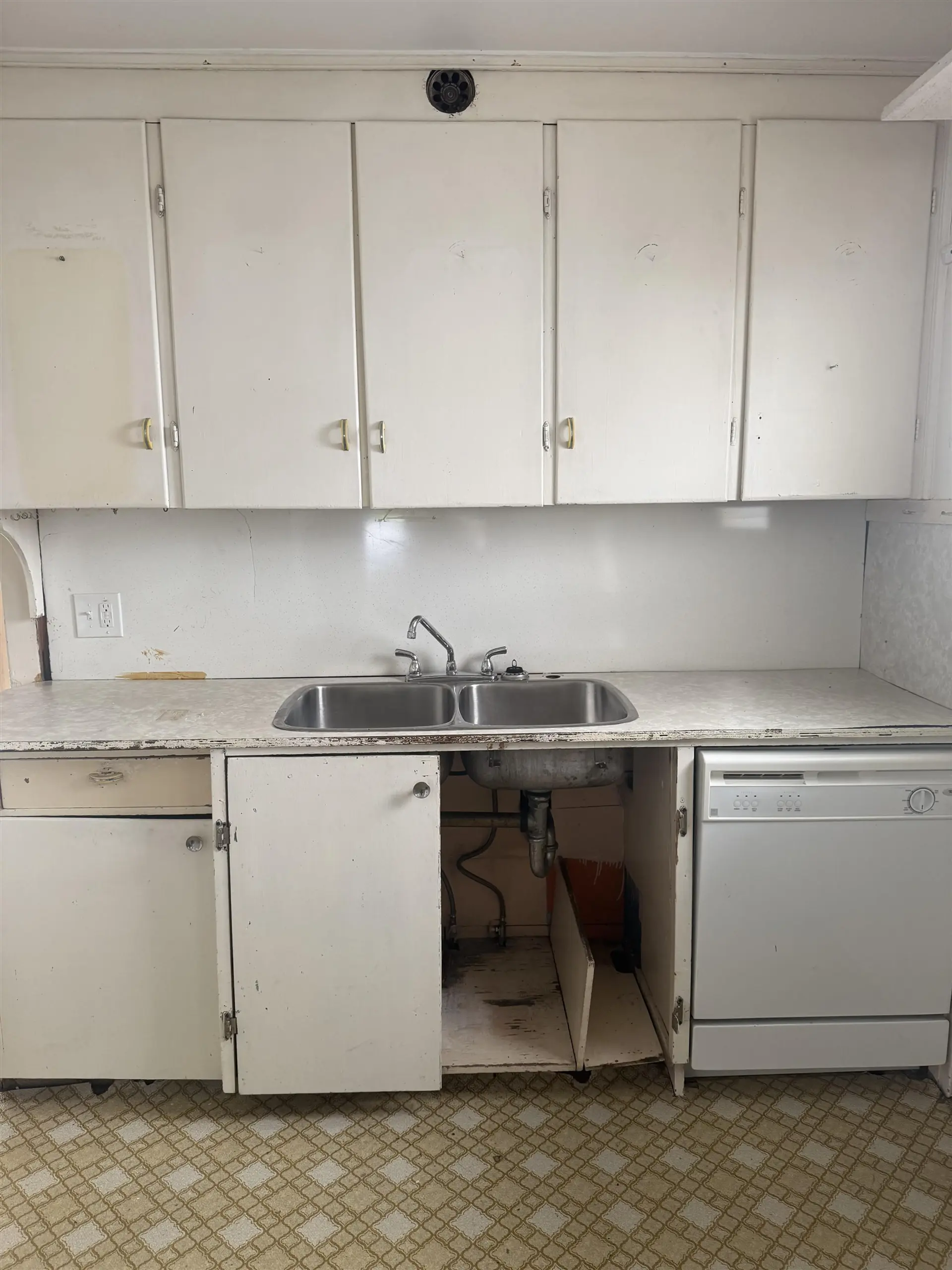 2685 Waterloo Street - Image 4