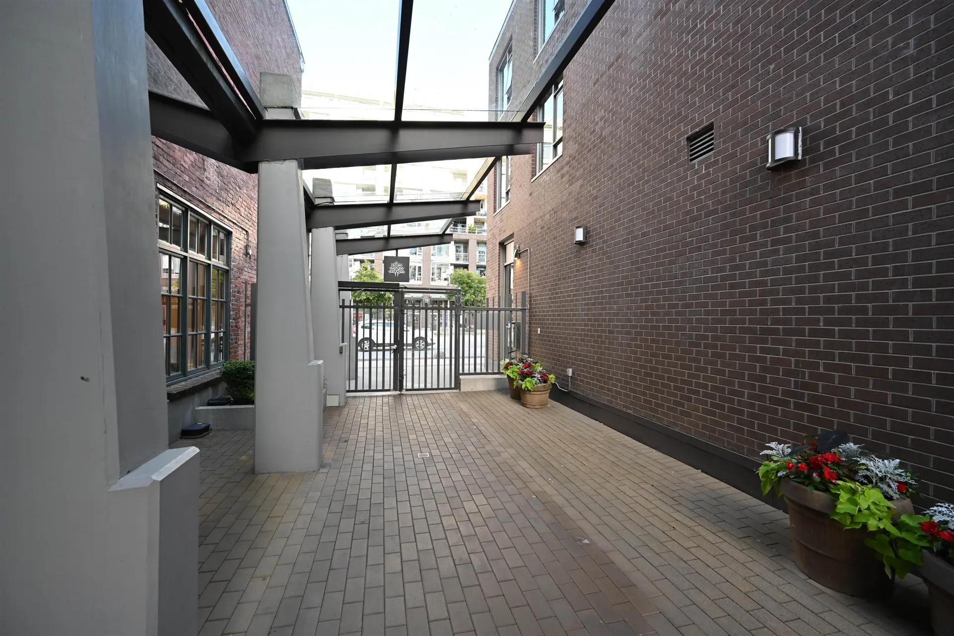 #410 445 W 2nd Avenue - Image 3