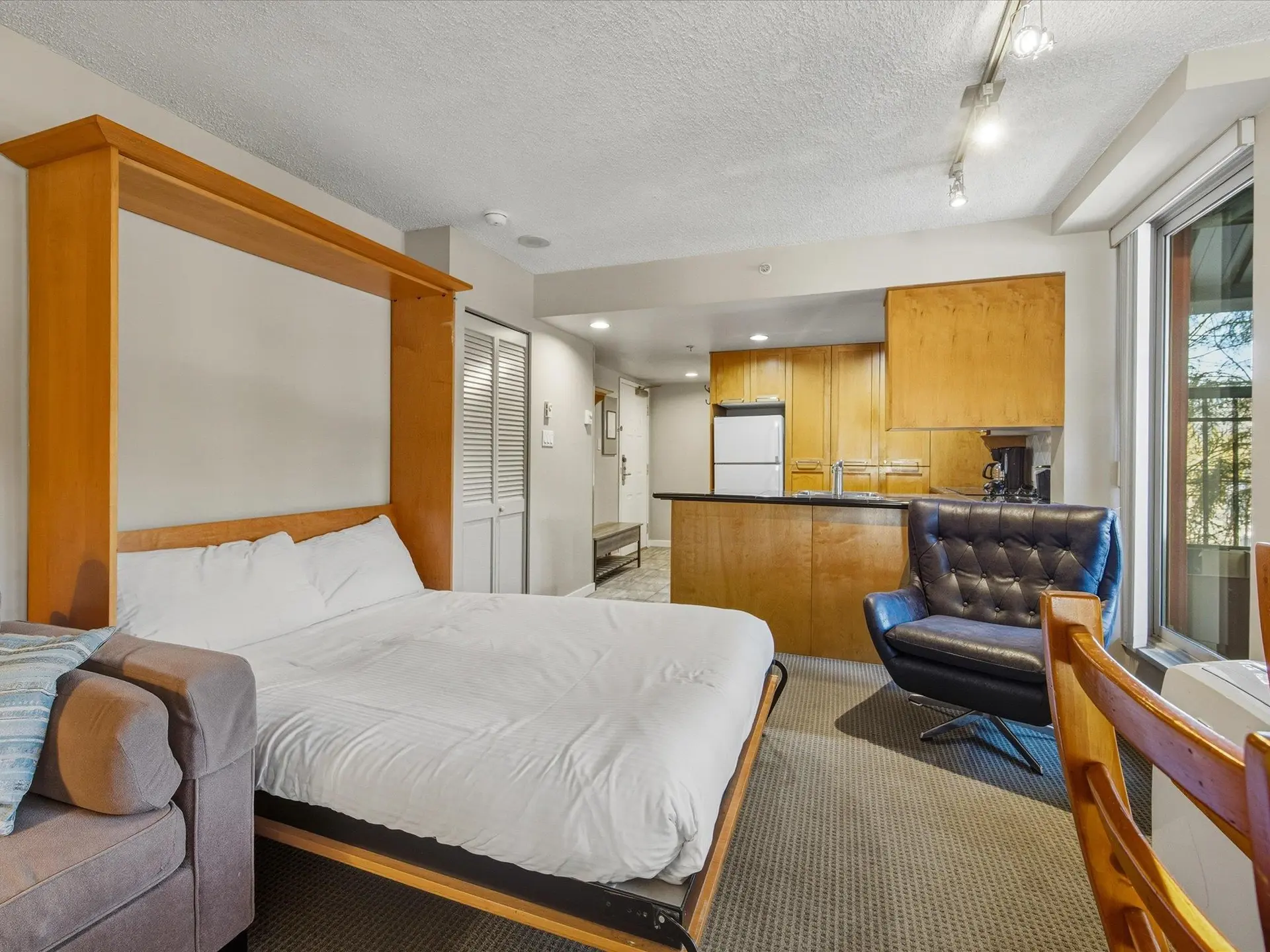#3308 4295 Blackcomb Way - Image 9