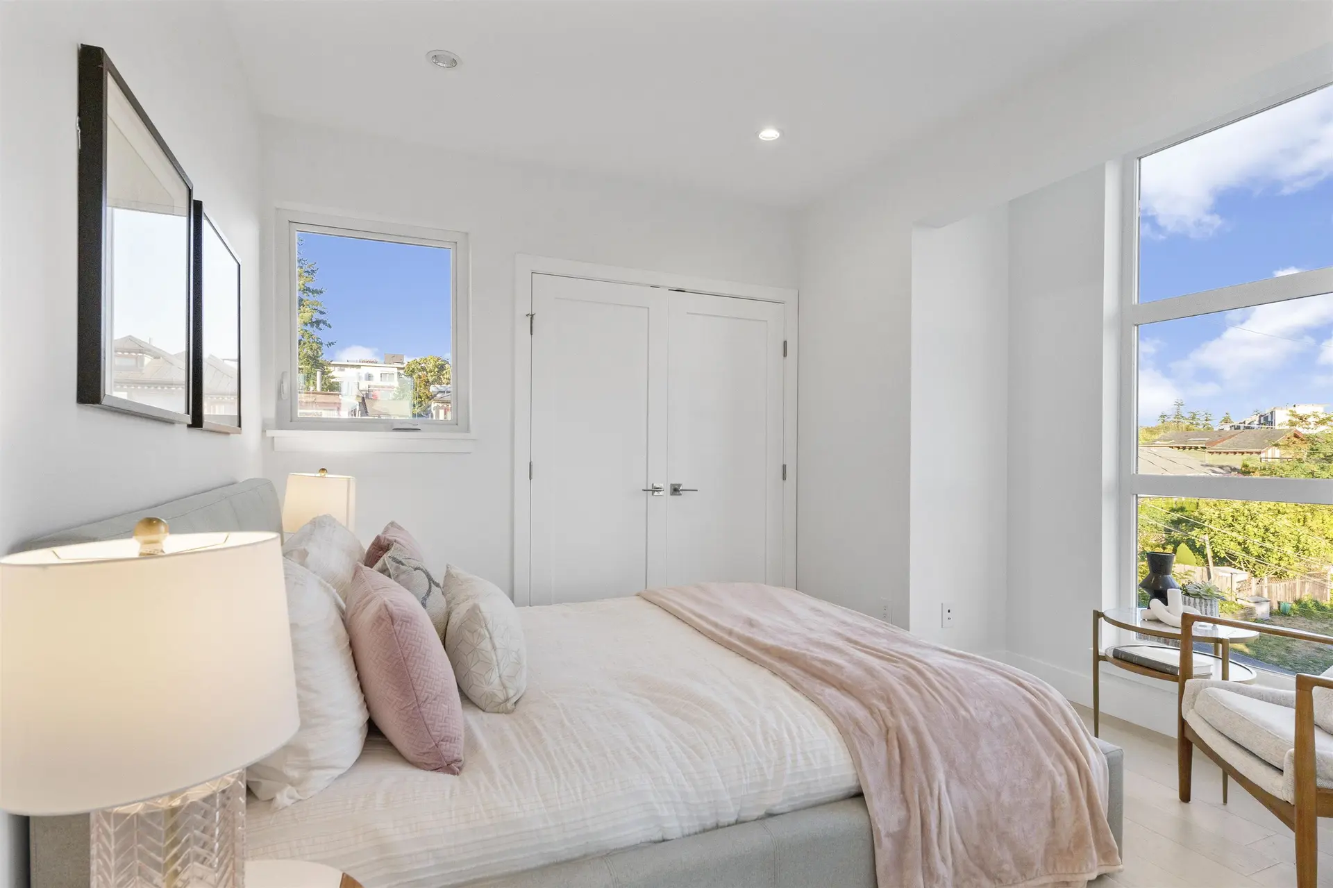 #2 434 E 1st Street - Image 18