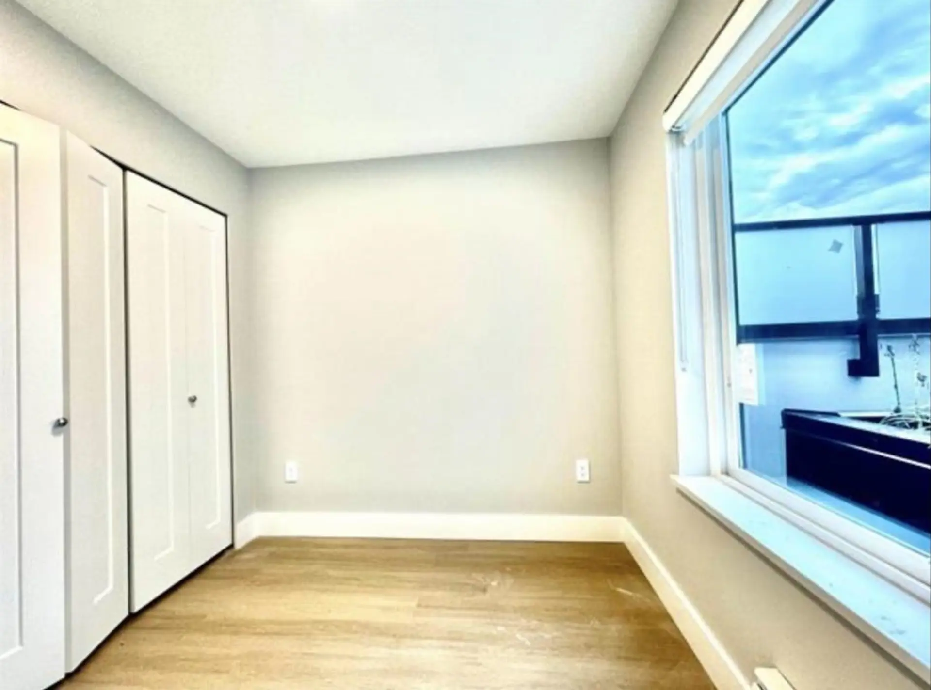 Property at #204 3050 KINGSWAY, Vancouver, BC