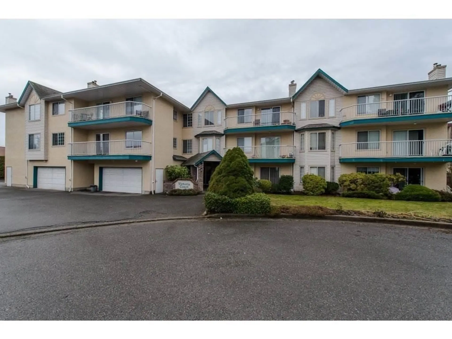 Property at #207 2567 VICTORIA STREET, Abbotsford, BC