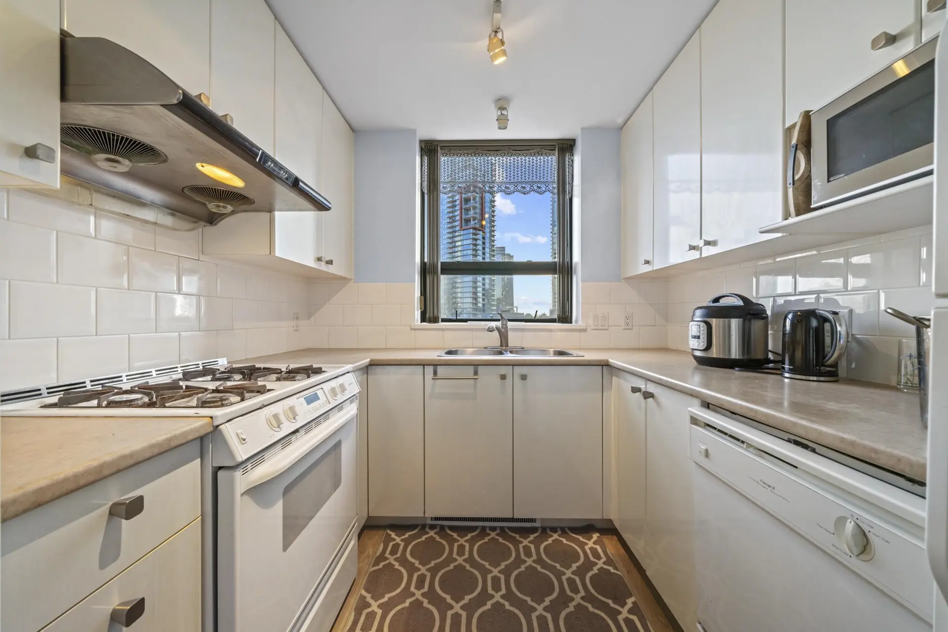 Property at #1001 4567 HAZEL STREET, Burnaby, BC