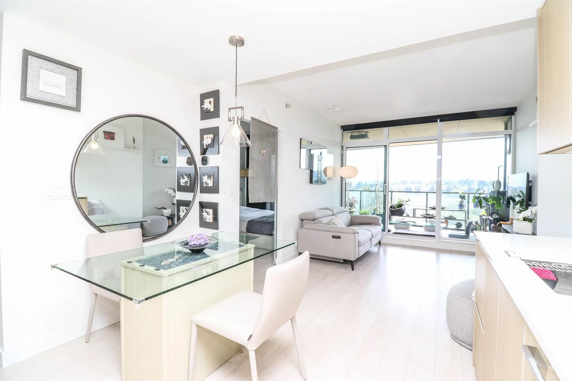 Property at #610 4890 LOUGHEED HIGHWAY, Burnaby, BC