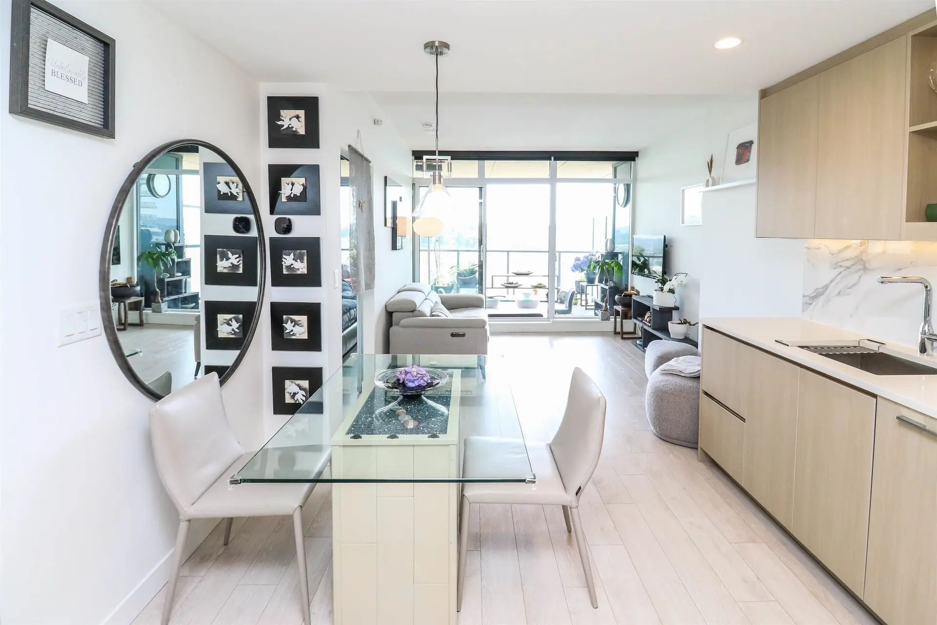 Property at #610 4890 LOUGHEED HIGHWAY, Burnaby, BC