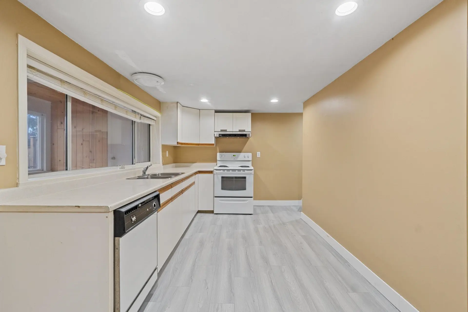 Property at 3775 TRINITY STREET, Burnaby, BC