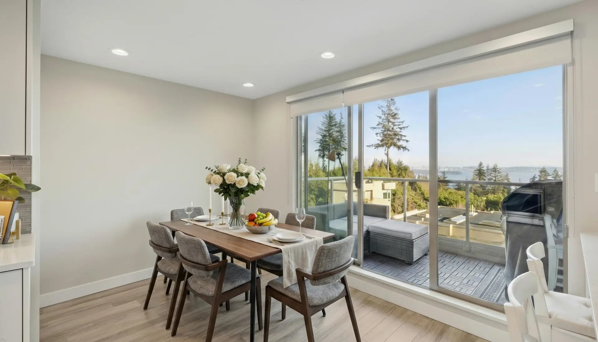 Property at #302 3131 DEER RIDGE DRIVE, West Vancouver, BC