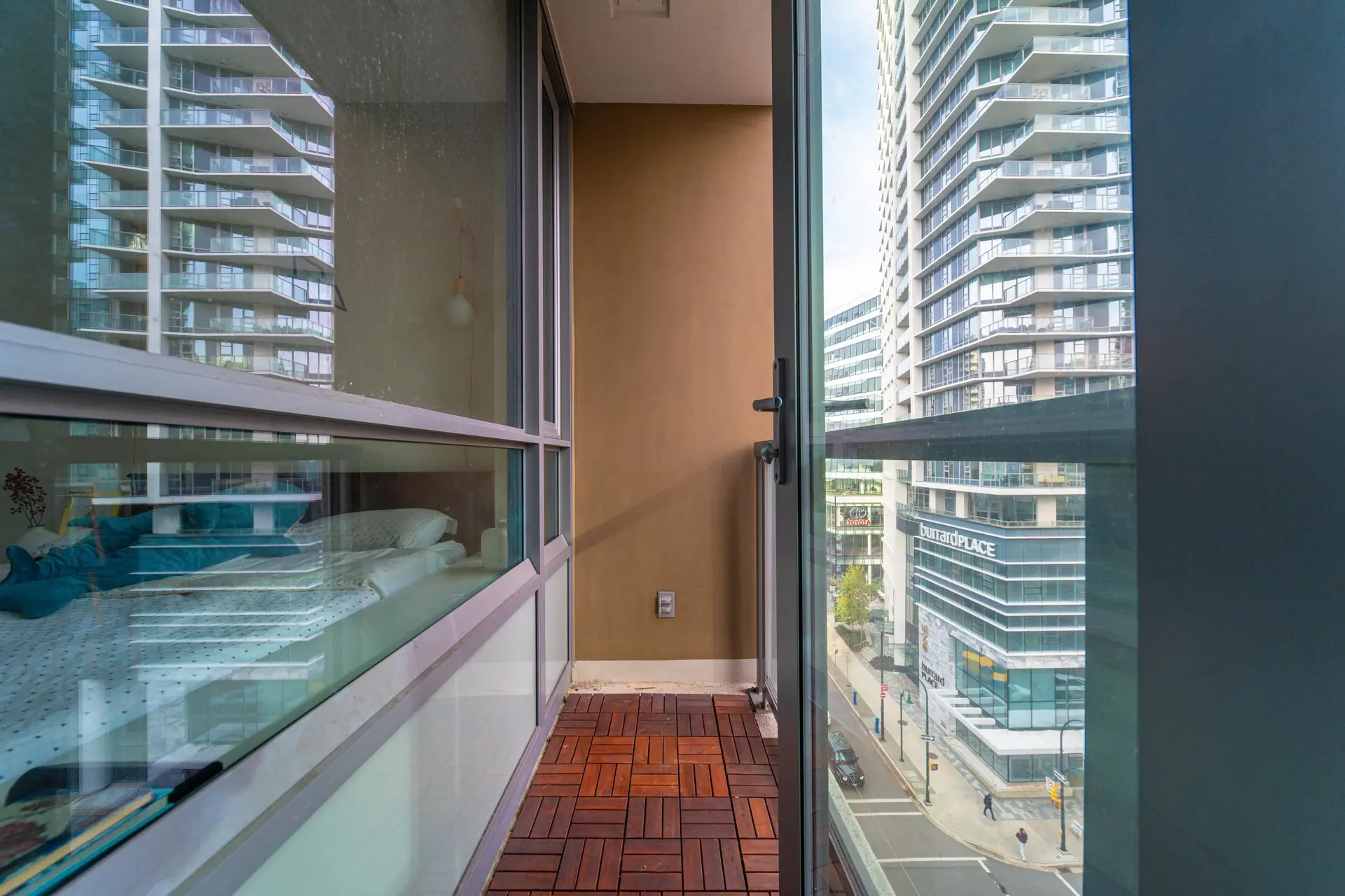 #1003 1308 Hornby Street - Image 16