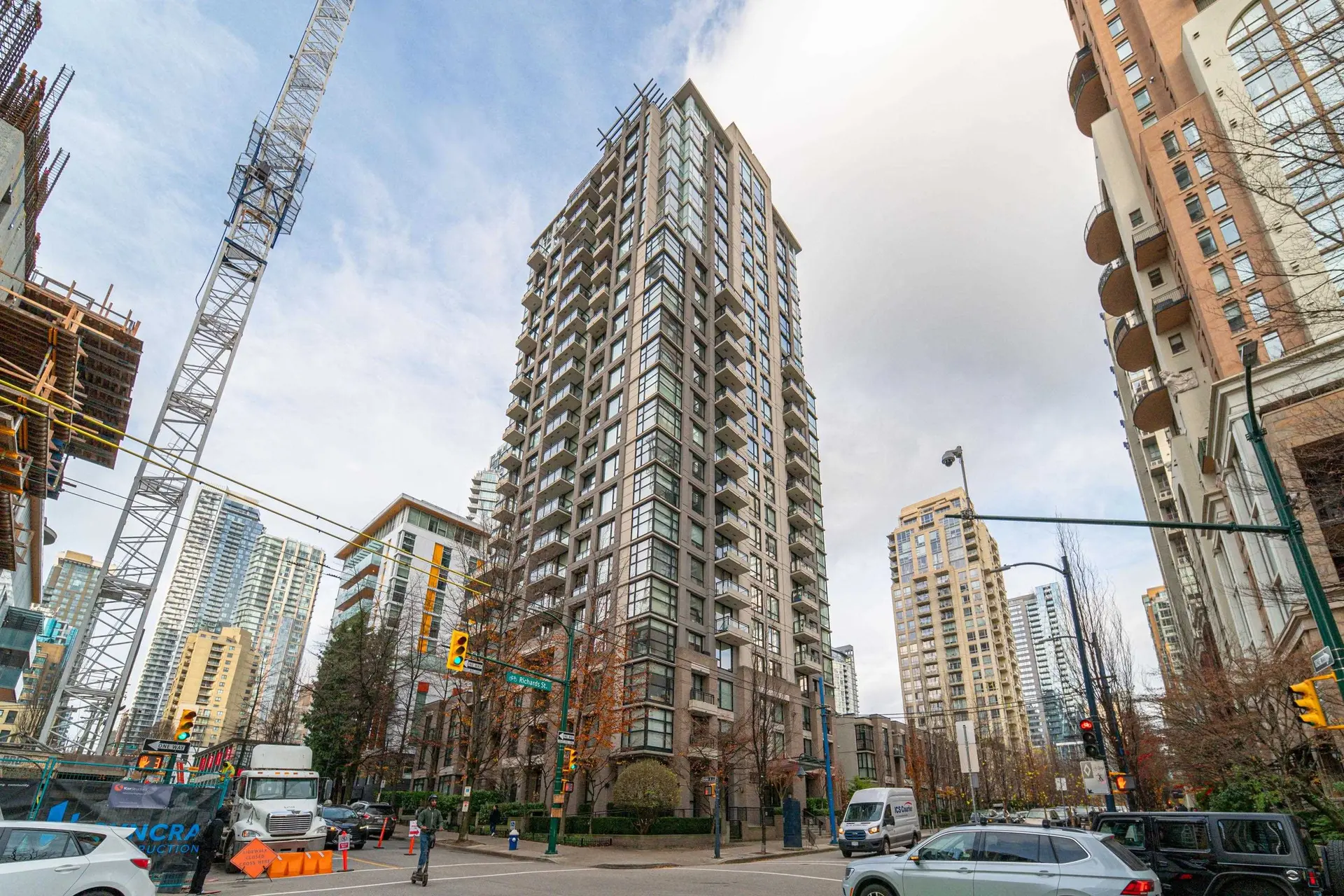 #1003 1295 Richards Street - Image 1
