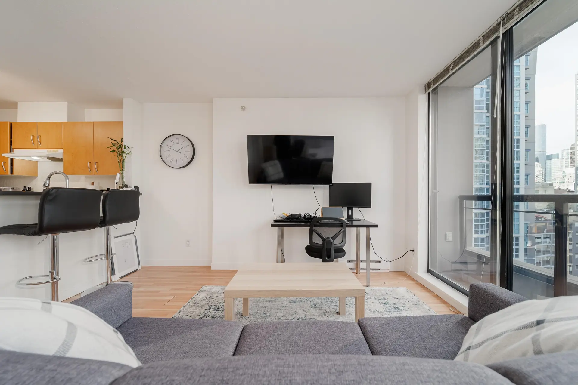 #1003 1295 Richards Street - Image 11