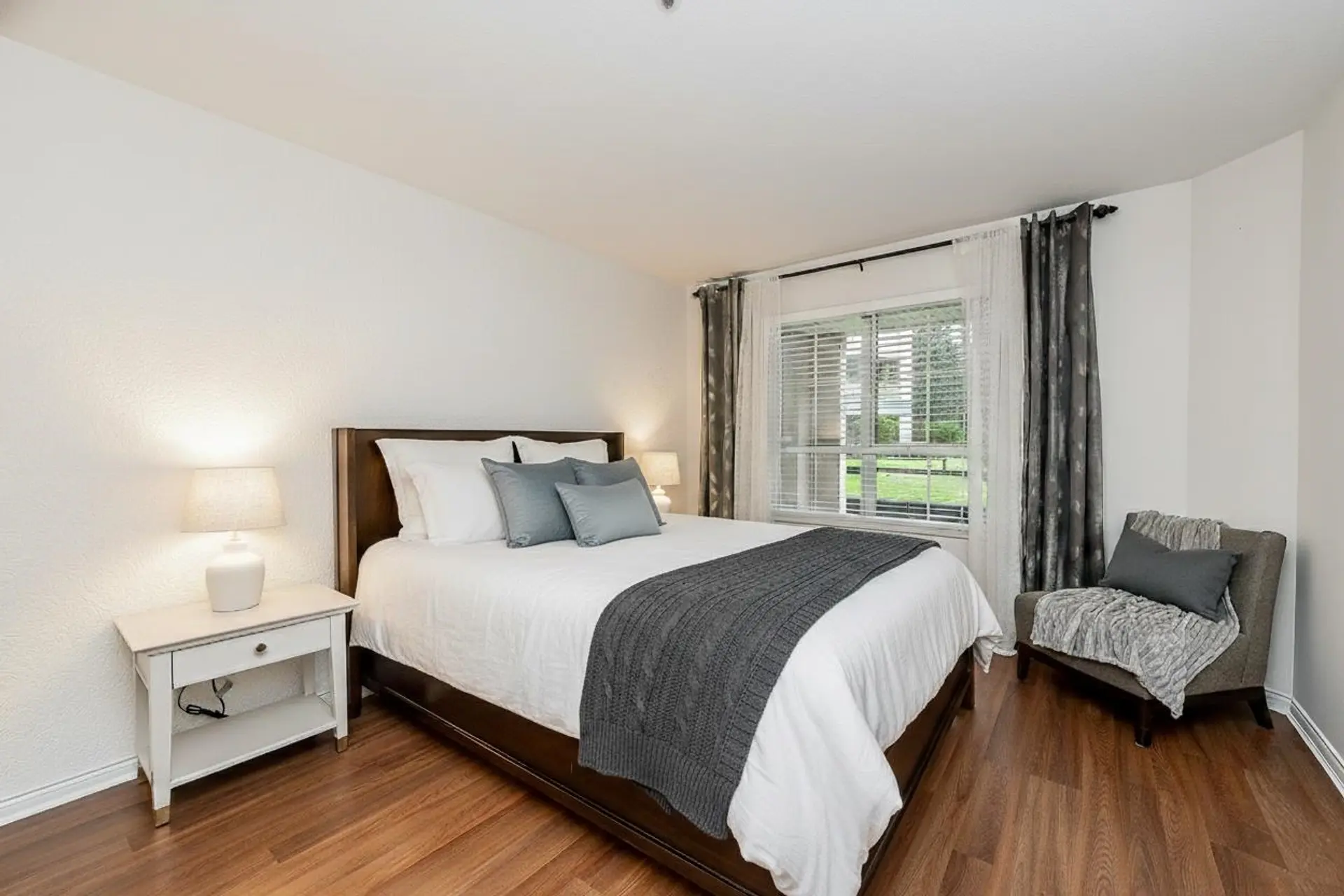 #101 2975 Princess Crescent - Image 6
