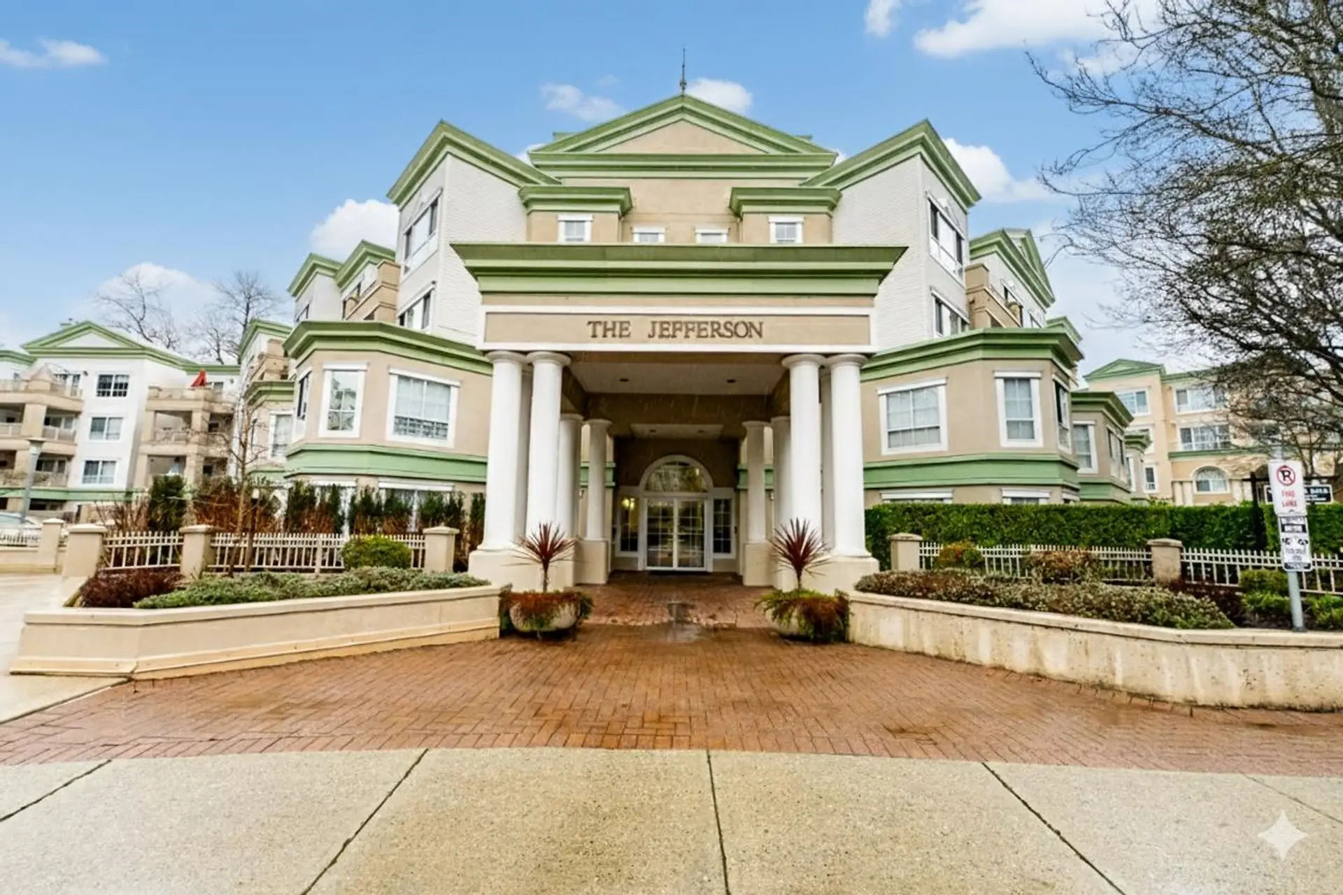 #101 2975 Princess Crescent - Image 18
