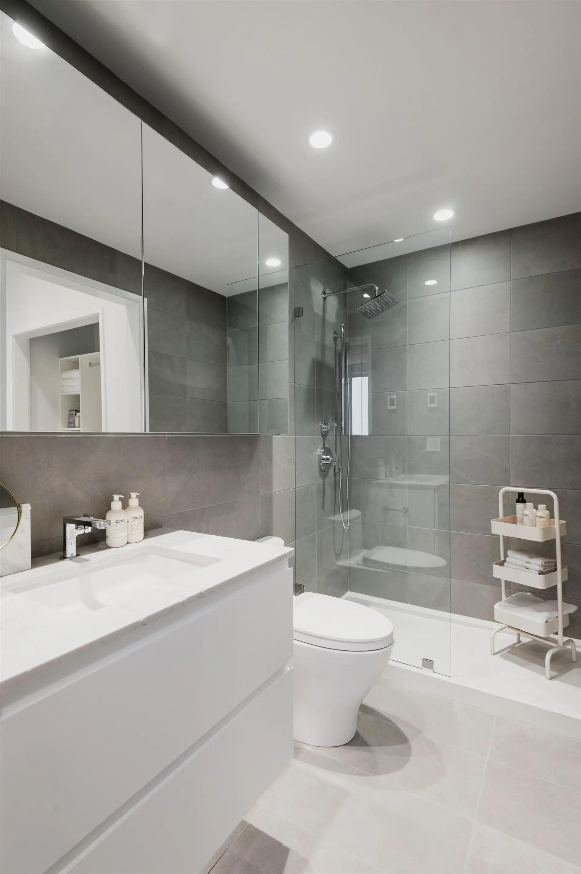 Property at #401 1750 WILLINGDON AVENUE, Burnaby, BC