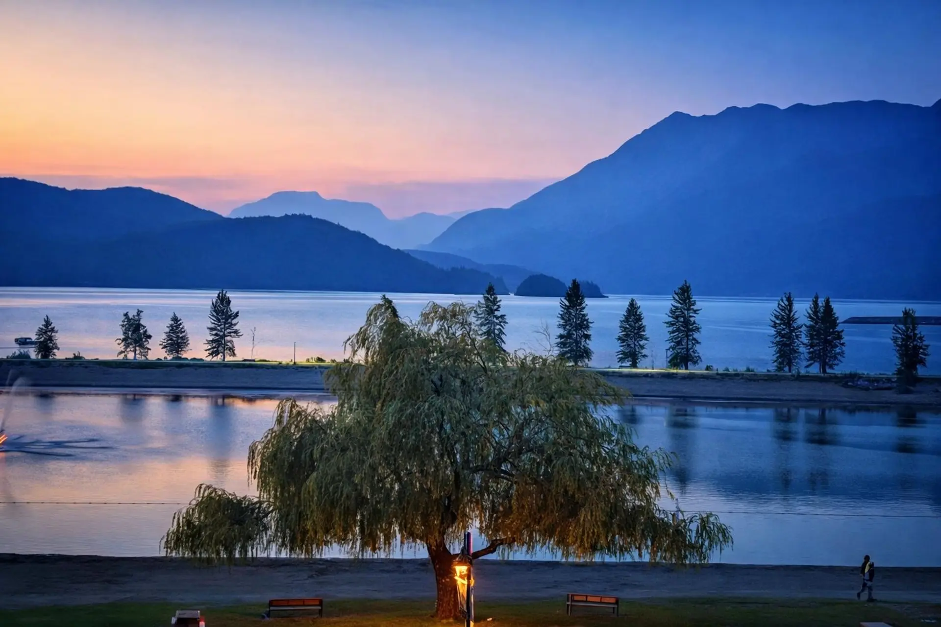 Property at #406 378 Esplanade Avenue, Harrison Hot Springs, BC