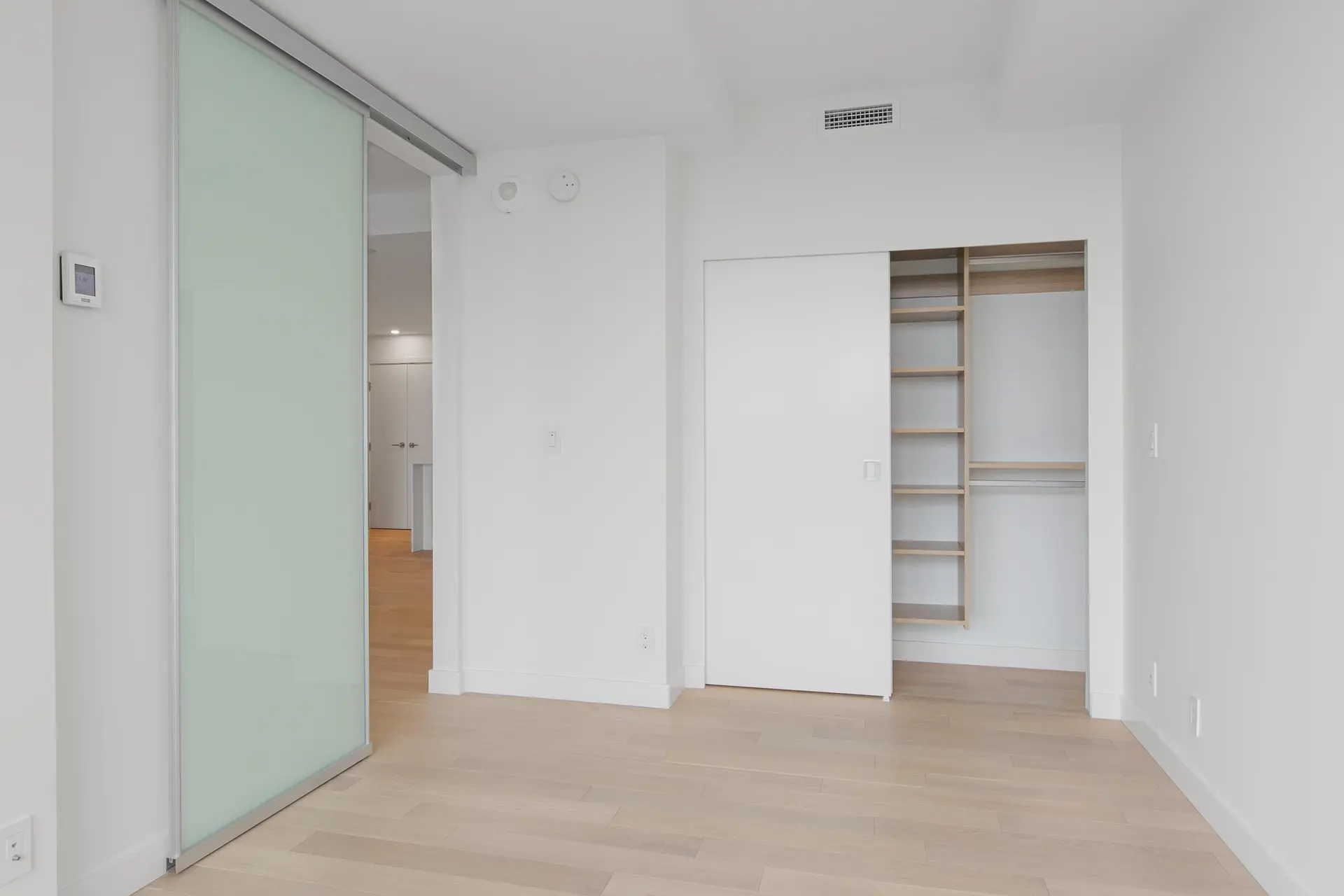 #4201 1480 Howe Street - Image 13