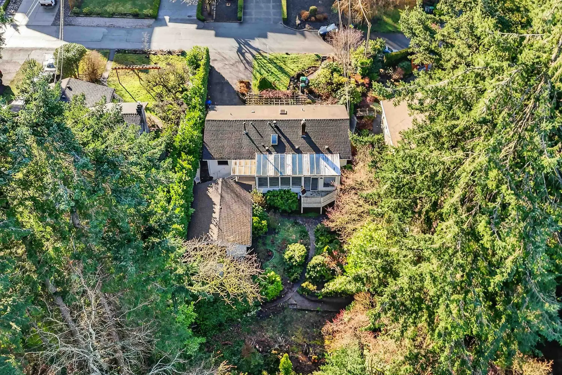 12645 27a Avenue - Image 1