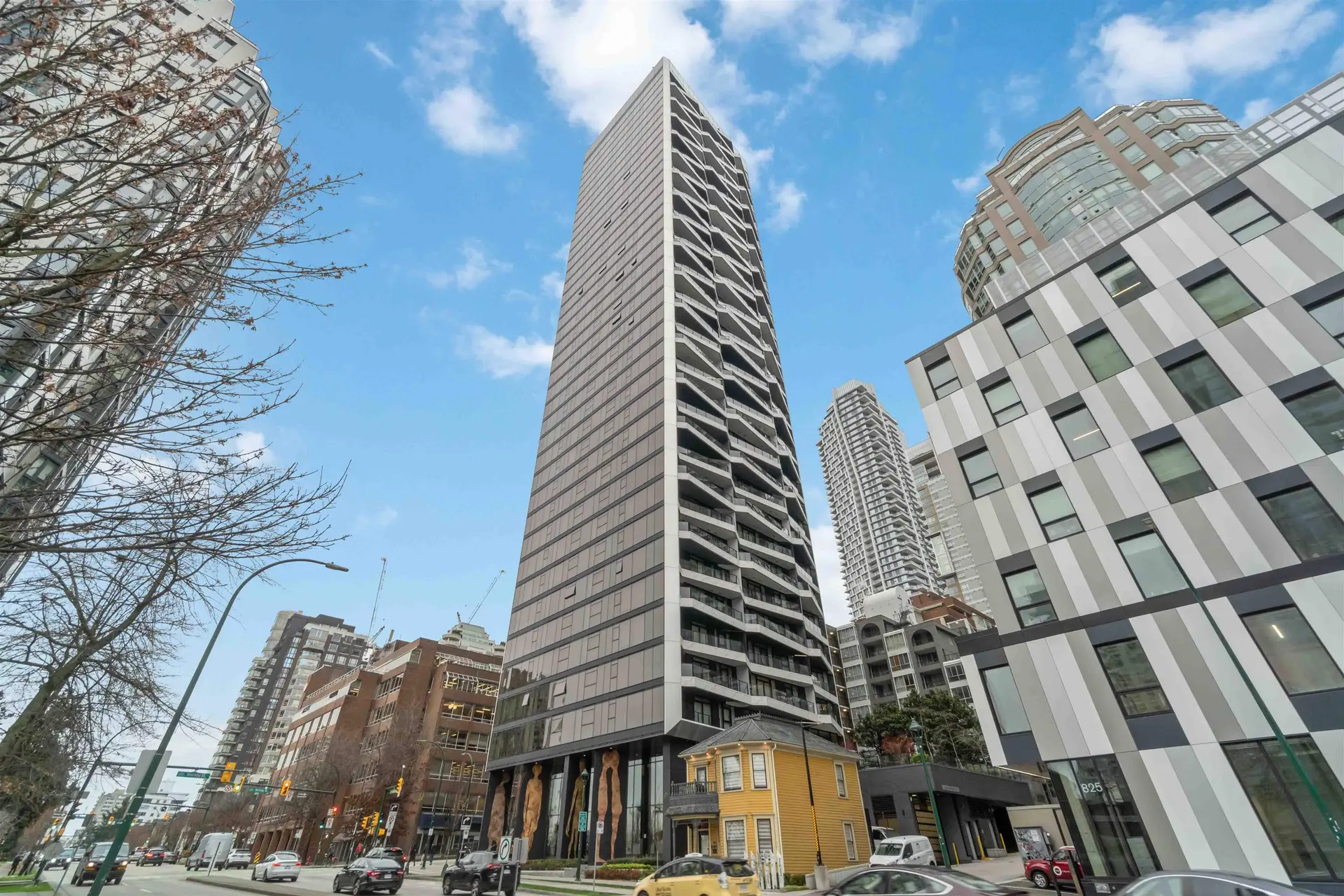 #1002 889 Pacific Street - Image 2