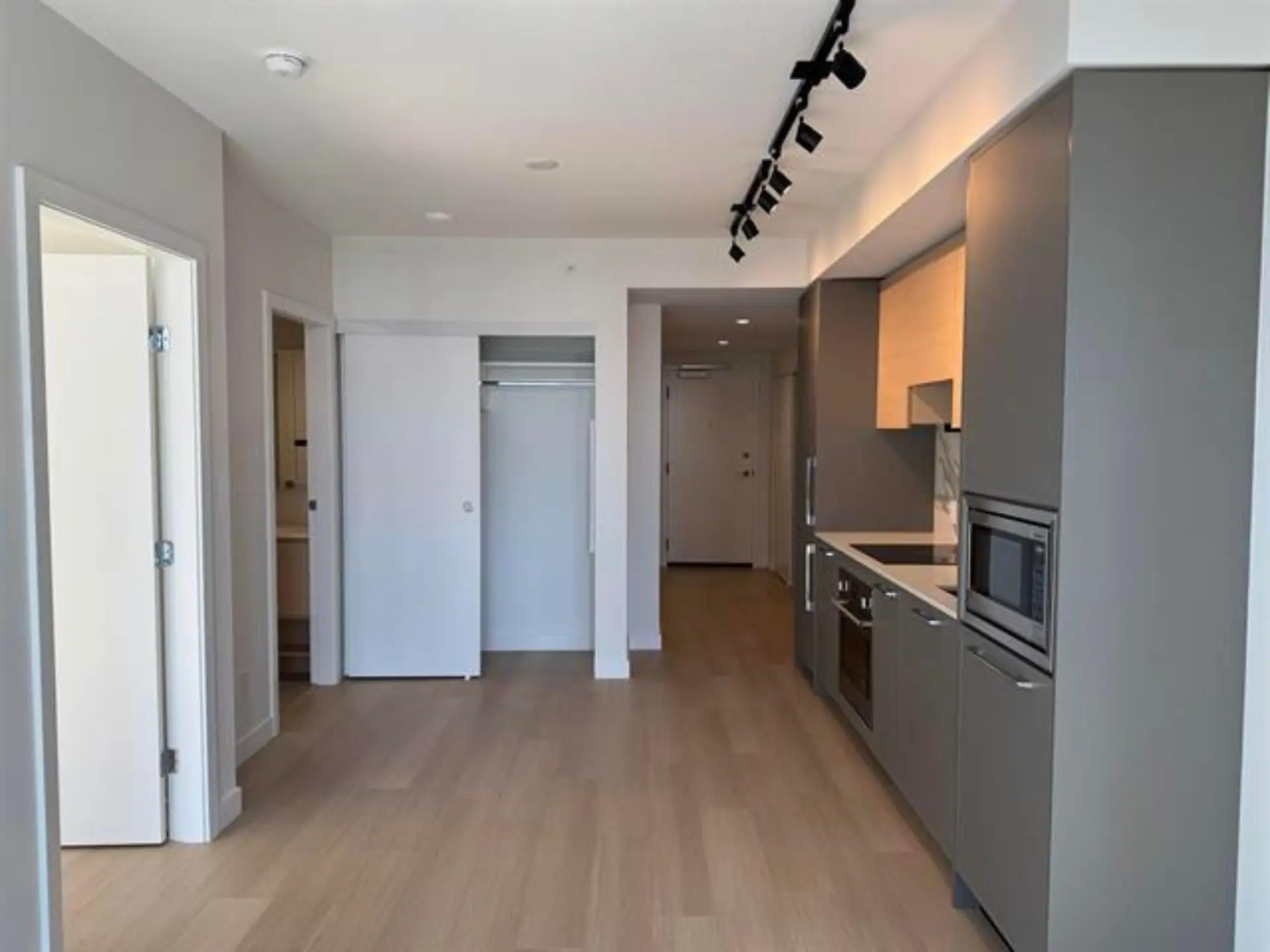 Property at #1612 13725 GEORGE JUNCTION, Surrey, BC