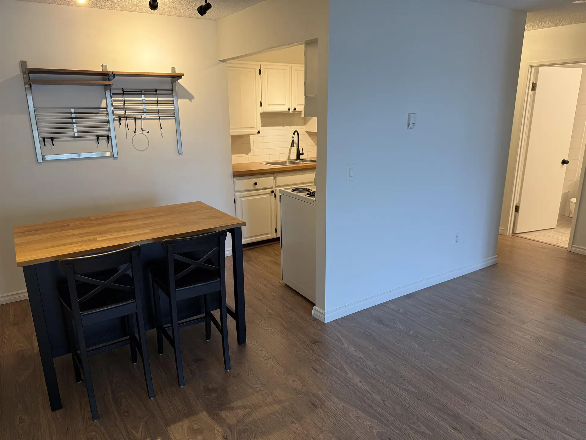 #401 1066 E 8 Avenue - Image 10