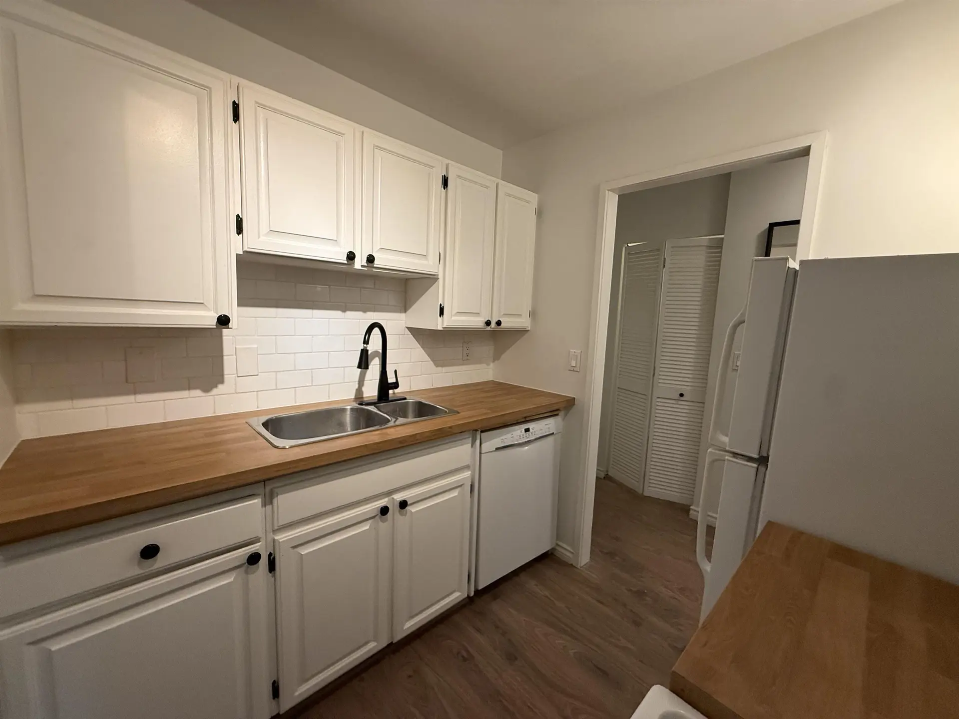 #401 1066 E 8 Avenue - Image 7