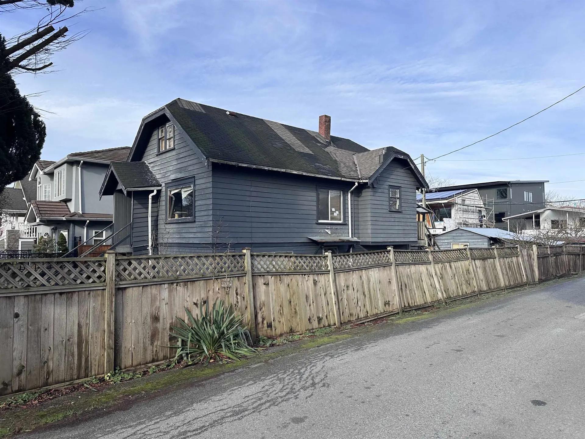 175 E 39th Avenue - Image 2