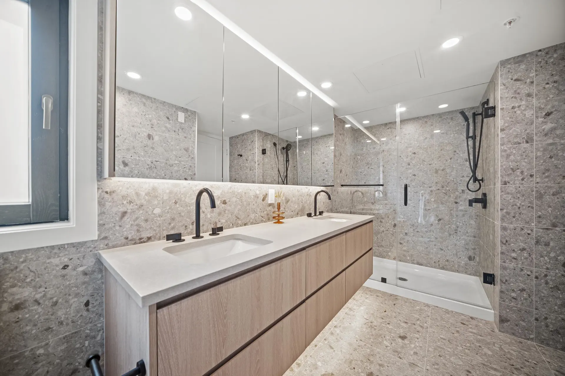 Property at 6352 OAK STREET, Vancouver, BC