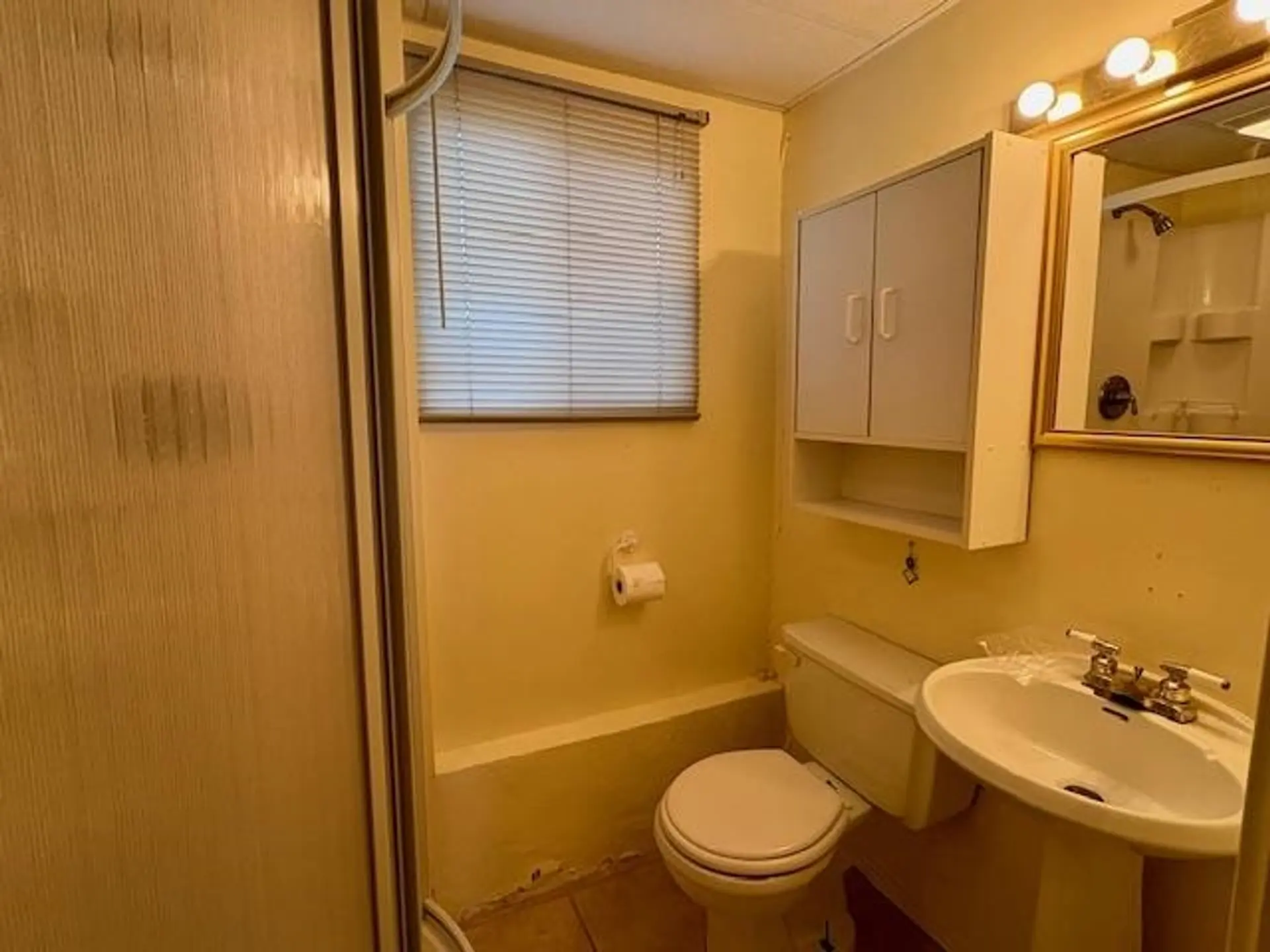 8714 Cornwall Crescent - Image 12