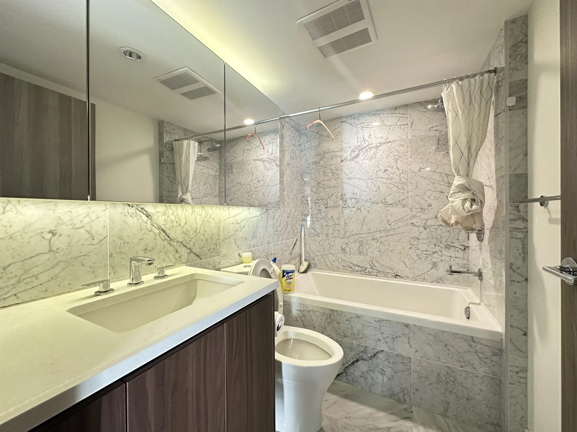 #1009 455 SW Marine Drive - Image 4