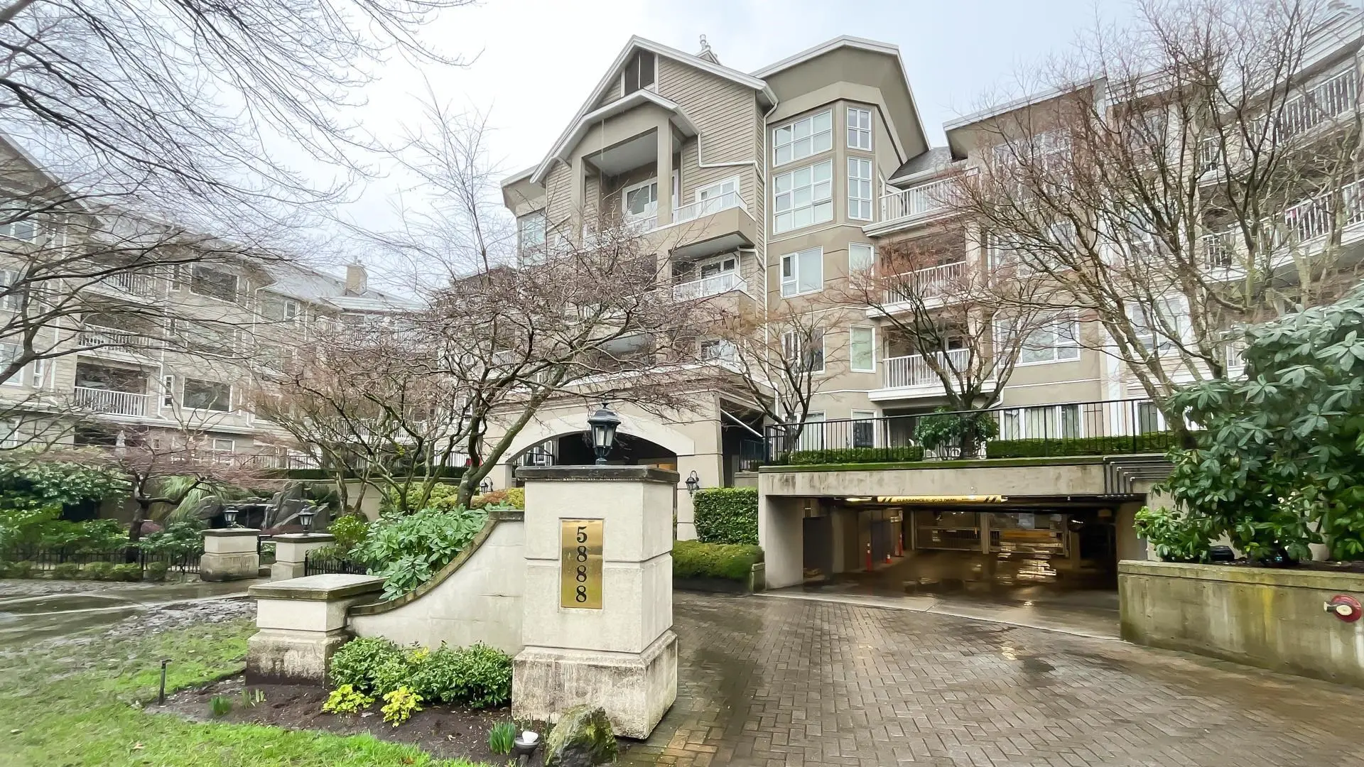 Property at #425 5888 DOVER CRESCENT, Richmond, BC