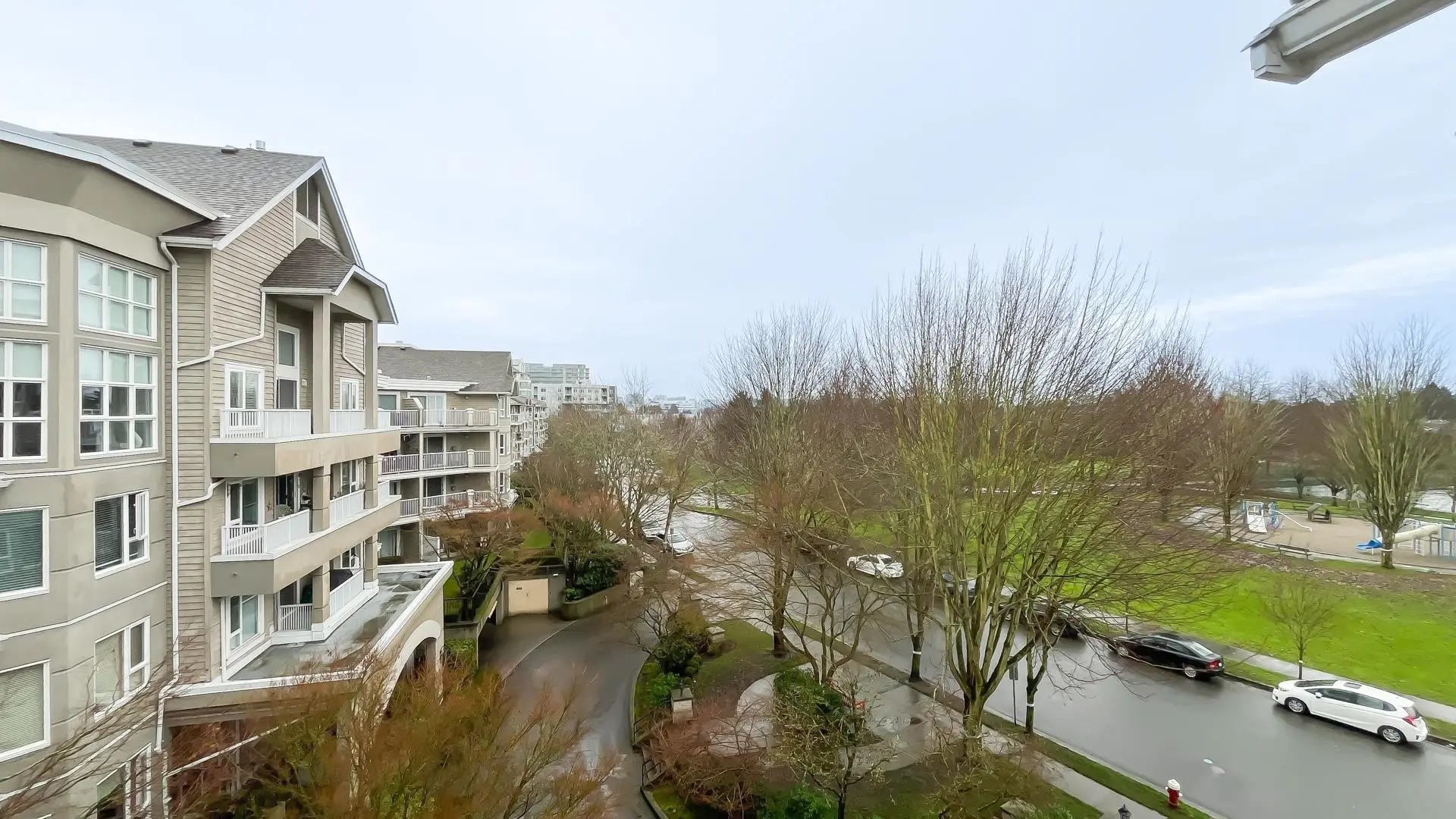 Property at #425 5888 DOVER CRESCENT, Richmond, BC