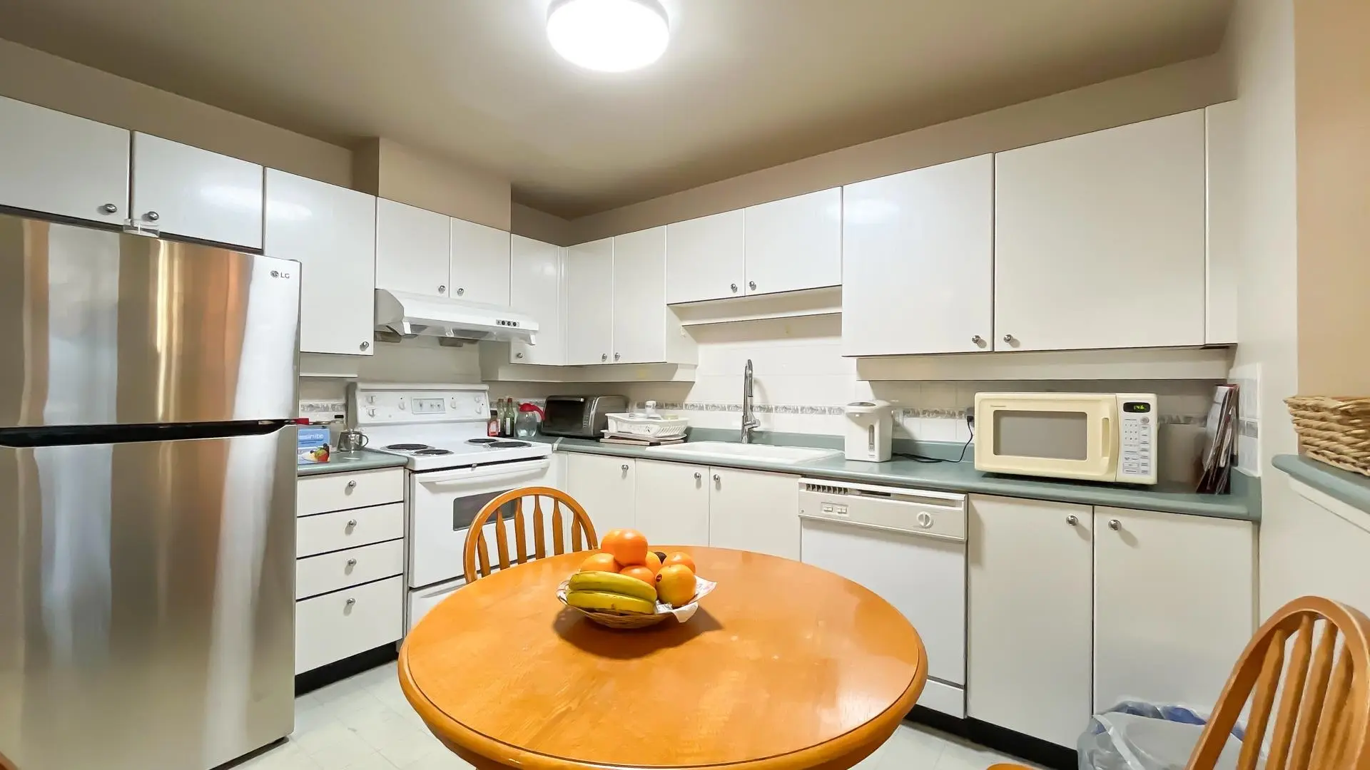 Property at #425 5888 DOVER CRESCENT, Richmond, BC