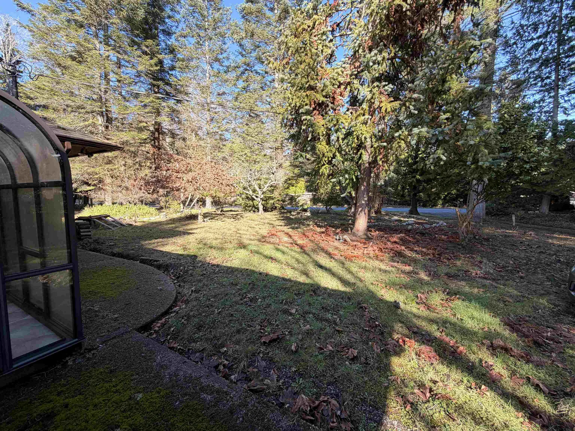 Property at 8131 REDROOFFS ROAD, Halfmoon Bay, BC
