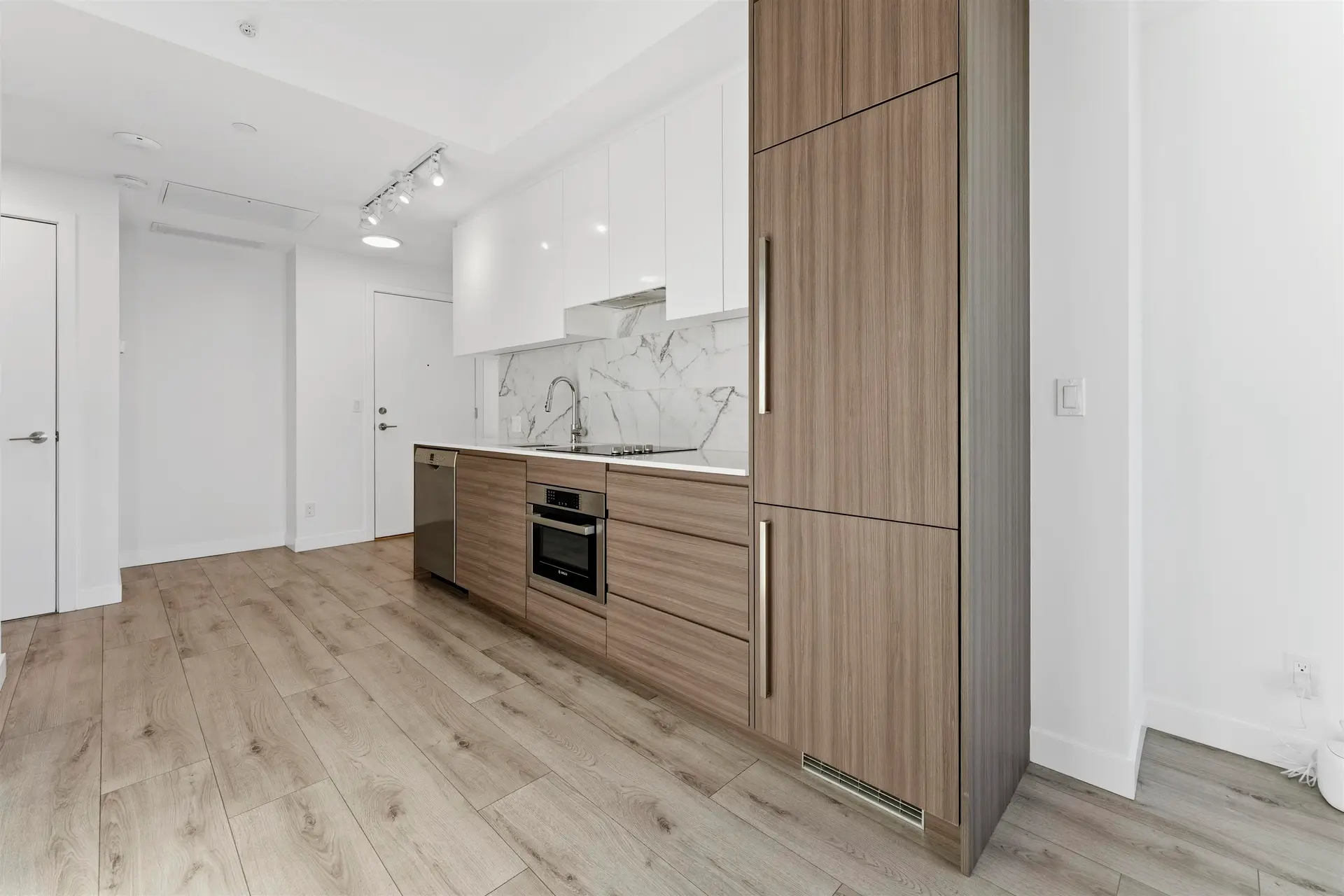 Property at #1409 10626 CITY PARKWAY, Surrey, BC