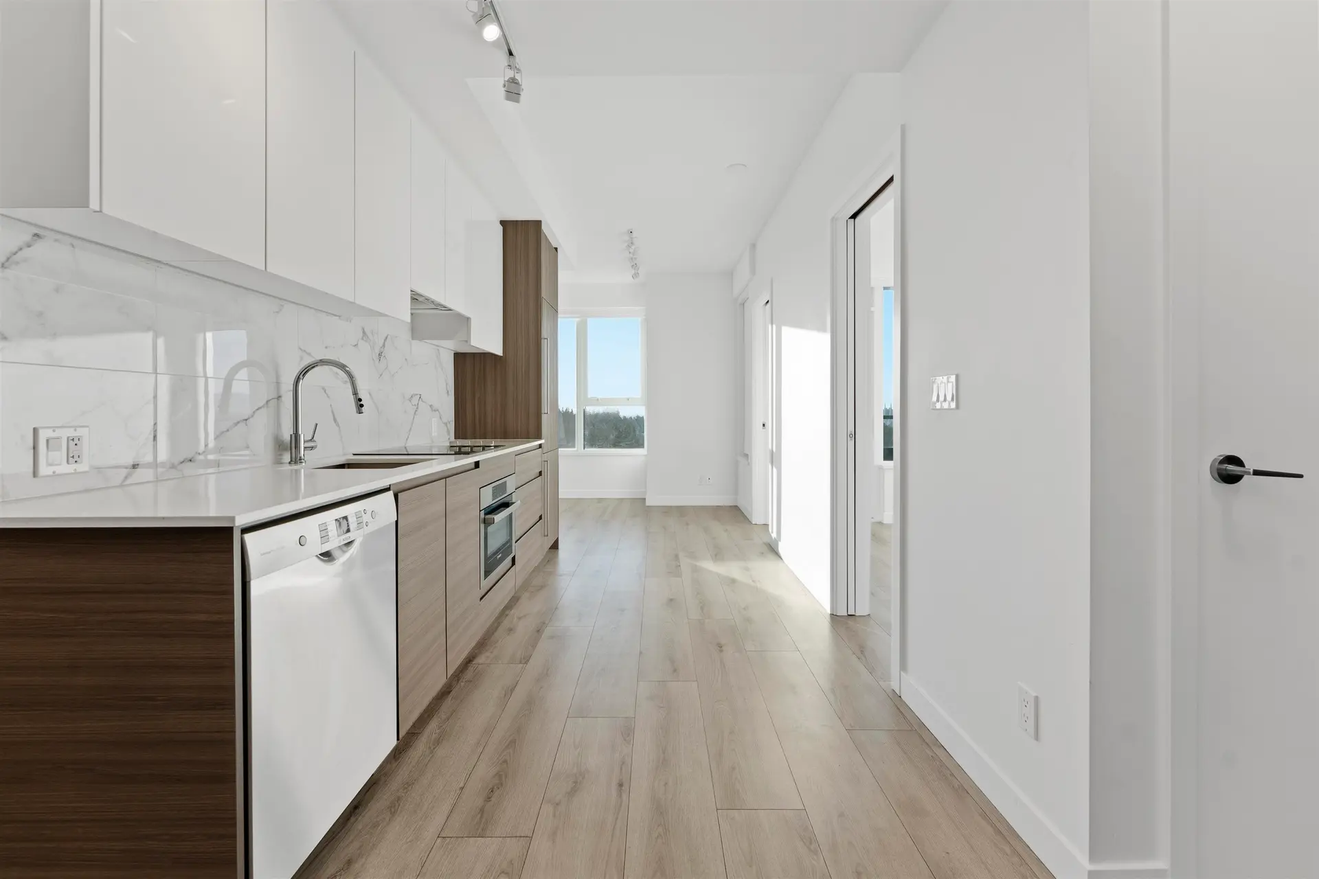 Property at #1409 10626 CITY PARKWAY, Surrey, BC