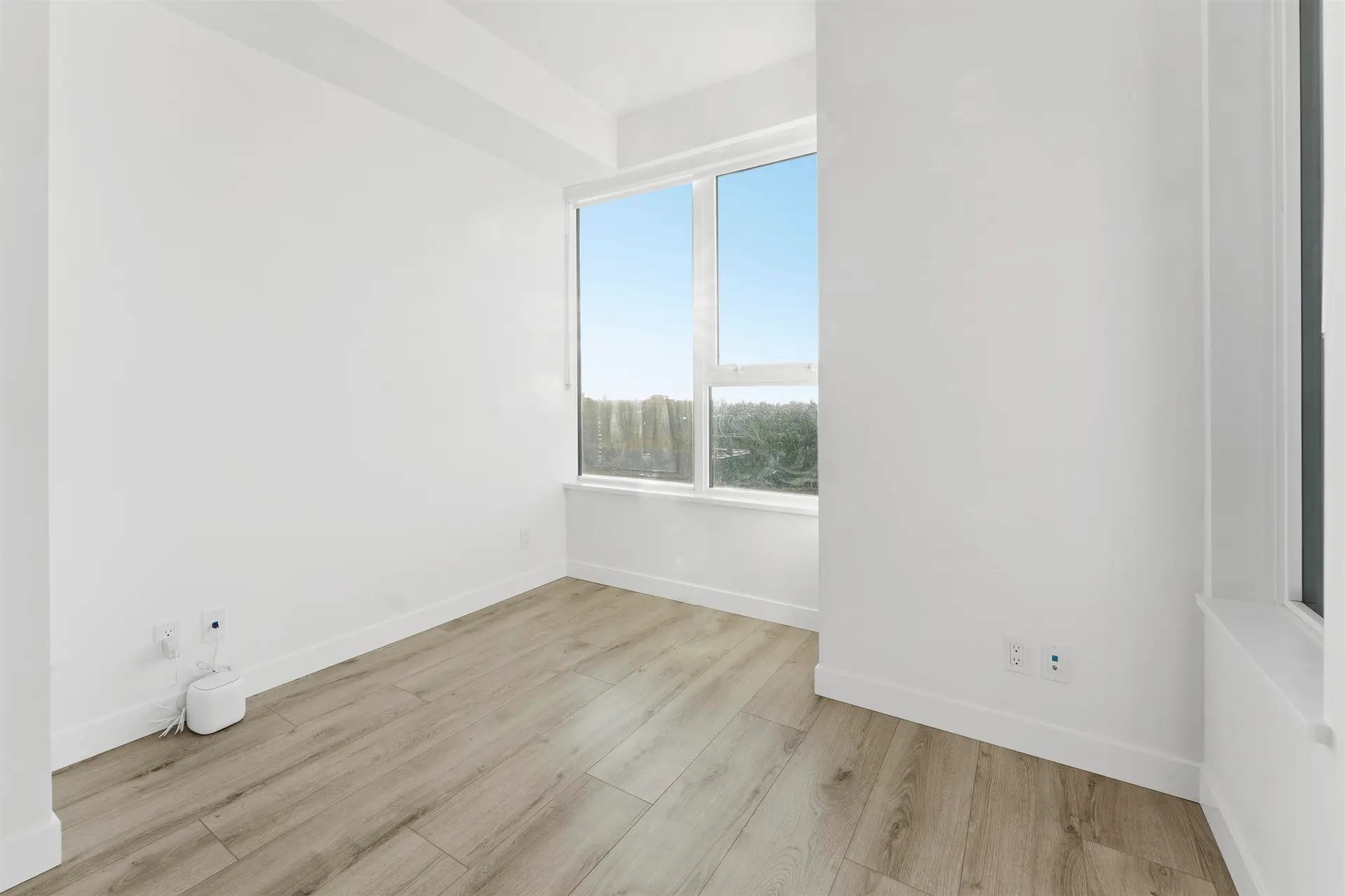 Property at #1409 10626 CITY PARKWAY, Surrey, BC