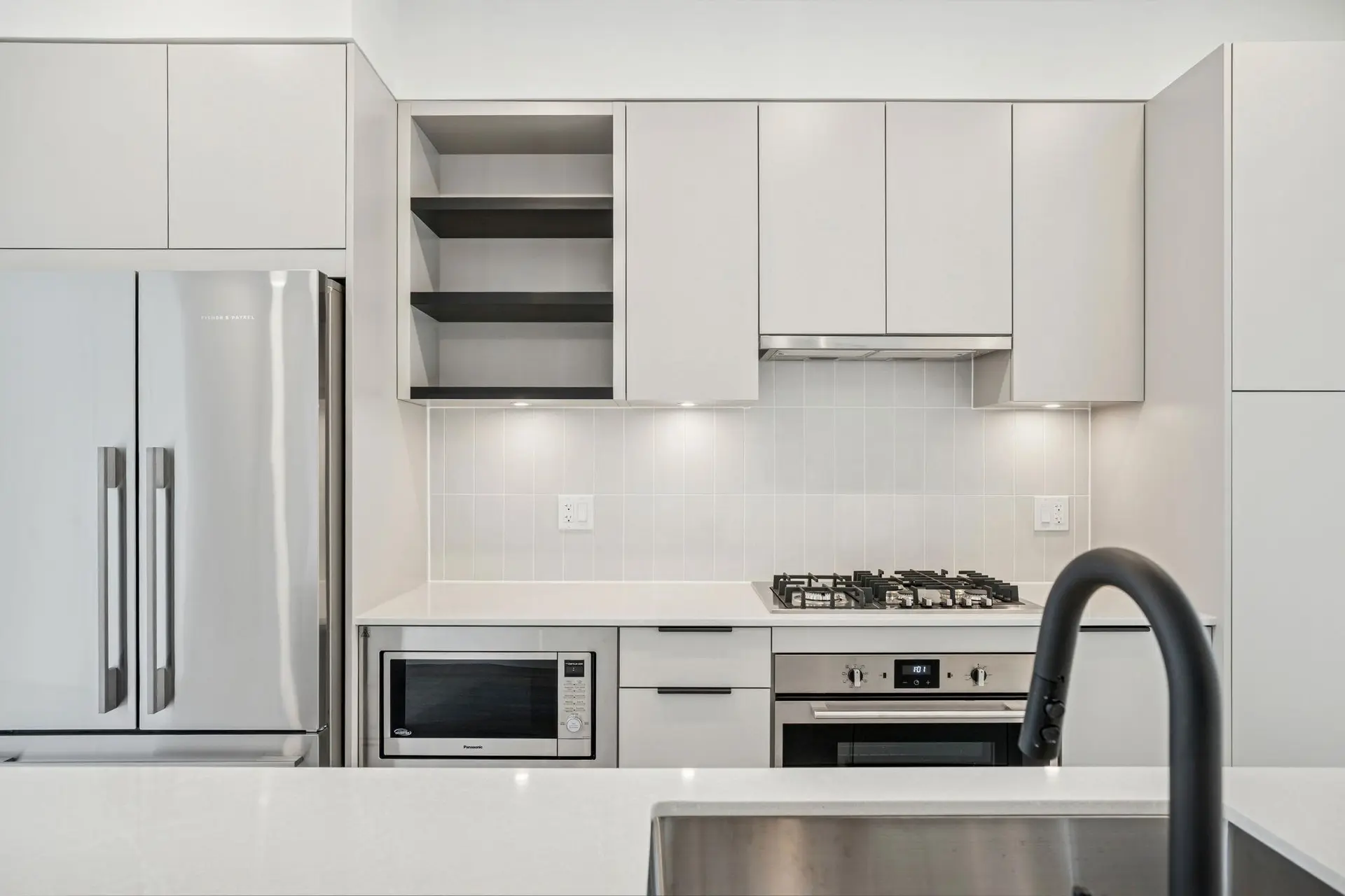#136 921 Grant Street - Image 6