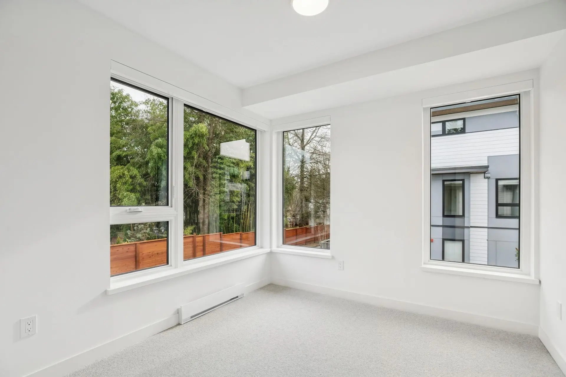 #136 921 Grant Street - Image 4