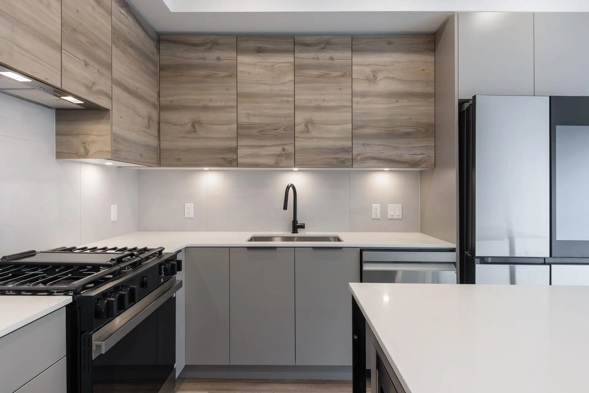 Property at #206 30494 CARDINAL AVENUE, Abbotsford, BC