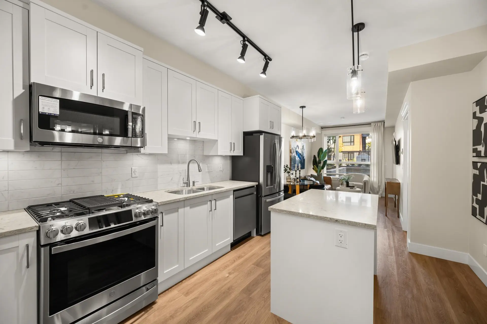 Property at #403 20926 83 AVENUE AVENUE, Langley, BC