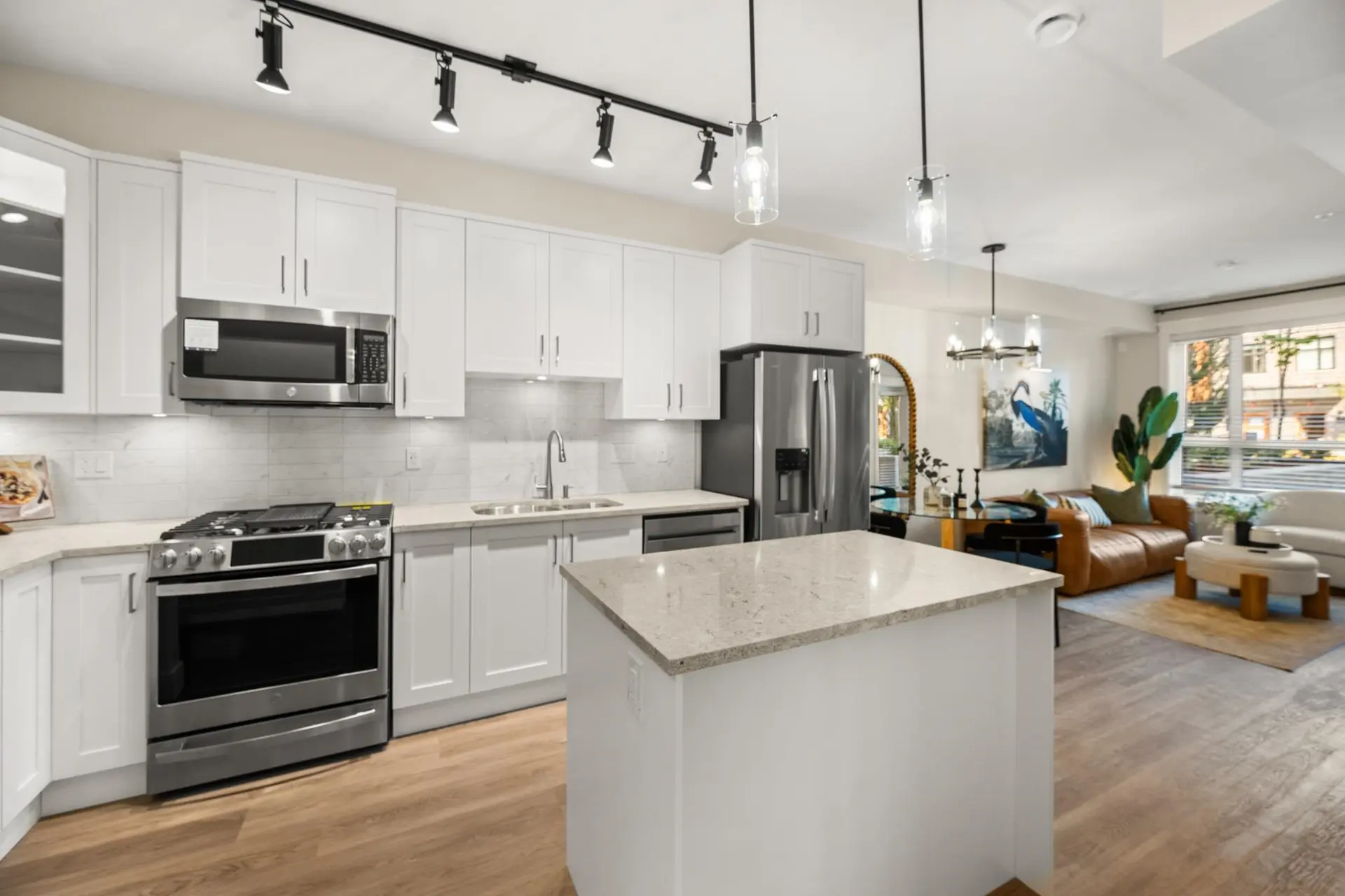 Property at #403 20926 83 AVENUE AVENUE, Langley, BC