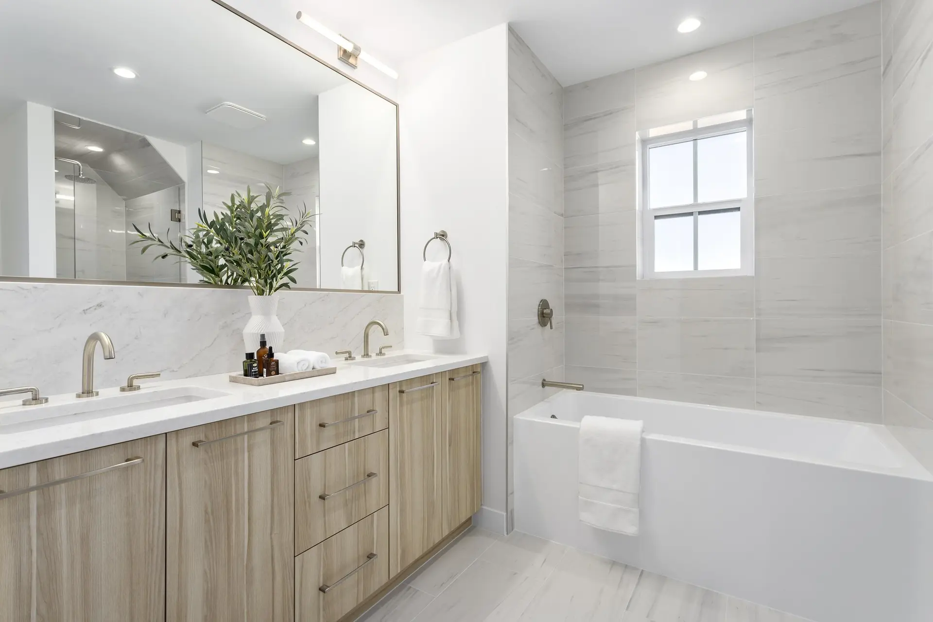 Property at #4 6366 DAIRY AVENUE, Tsawwassen, BC