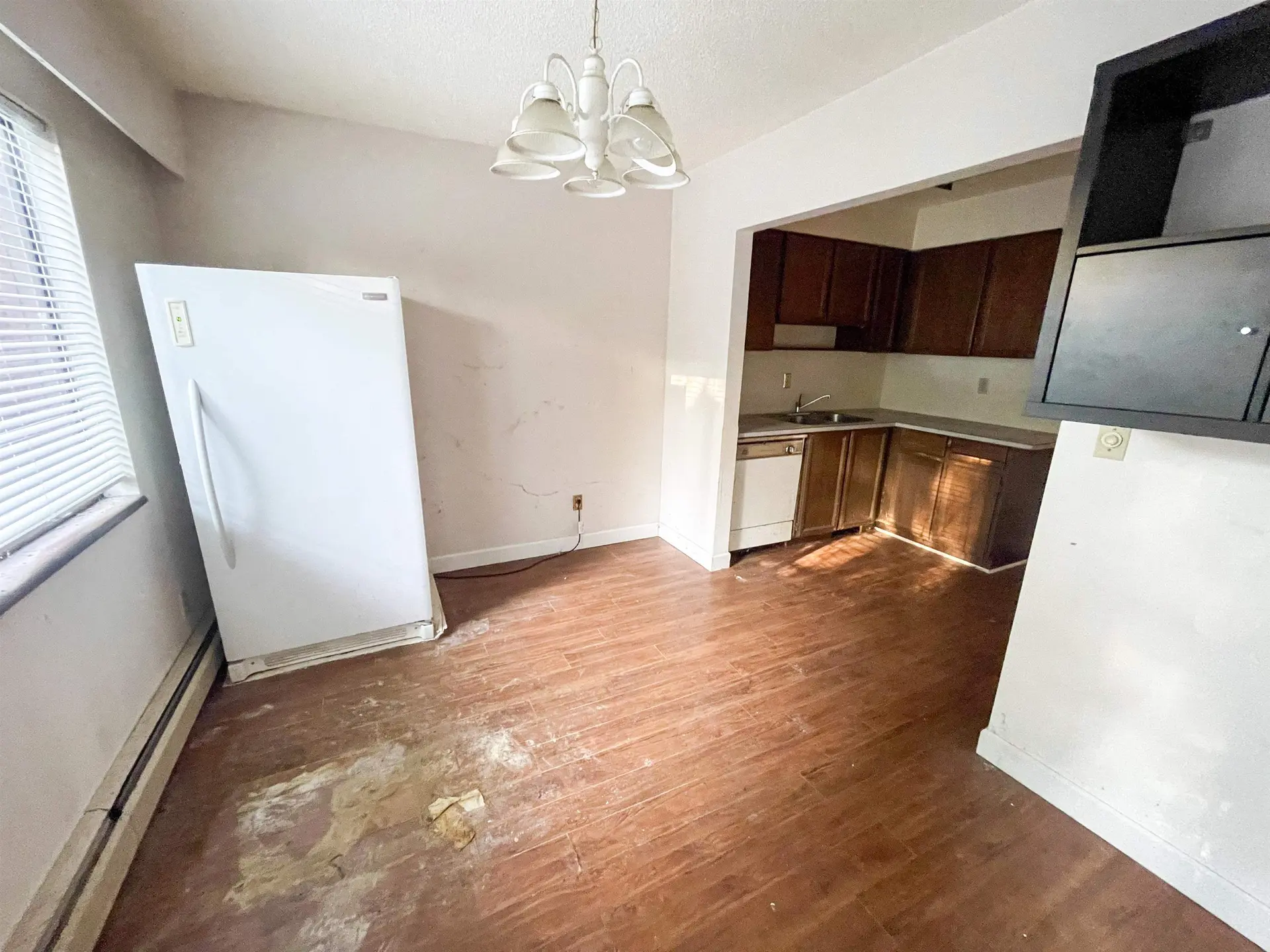#13 9402 122 Street - Image 7