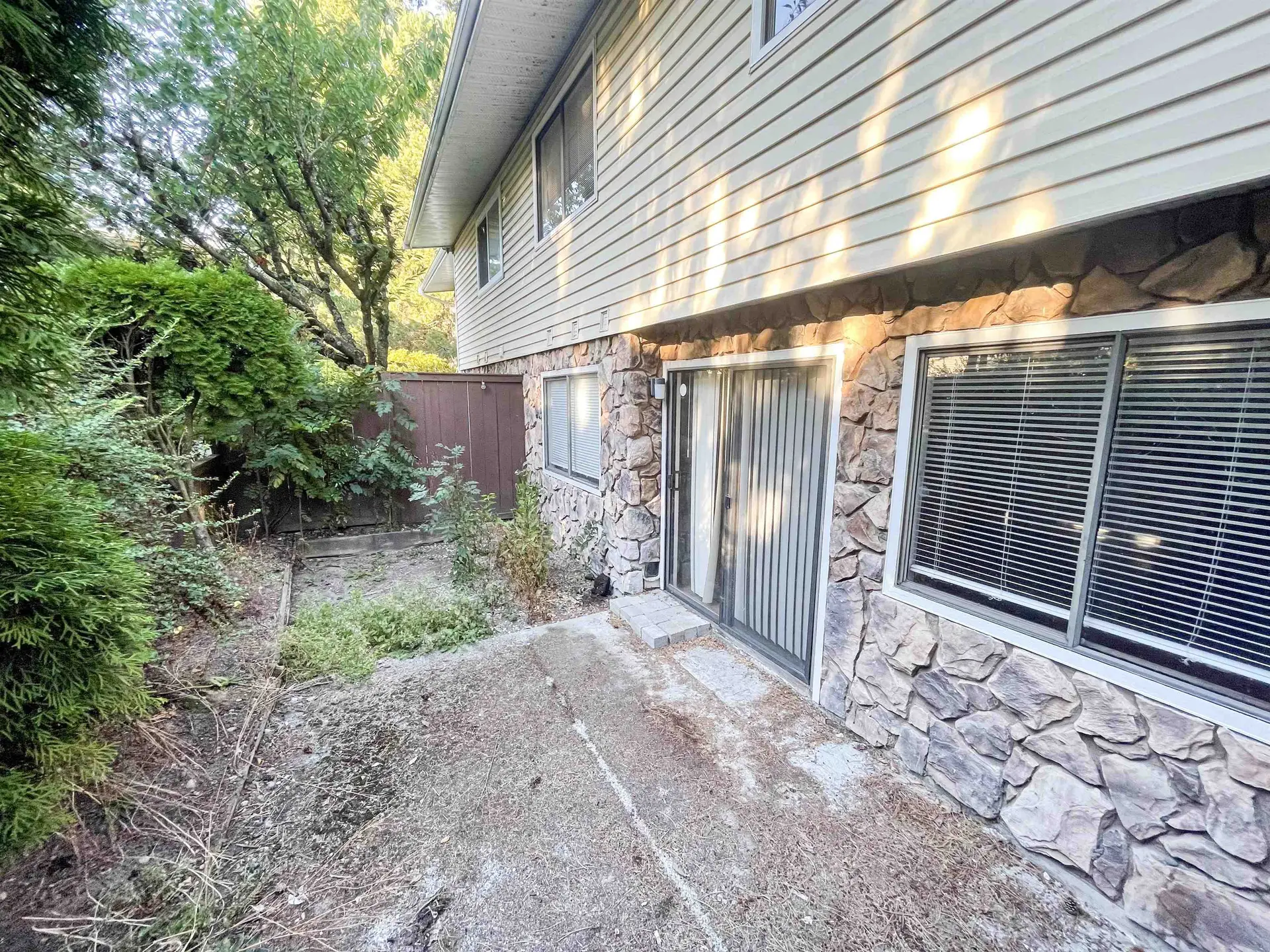 #13 9402 122 Street - Image 19