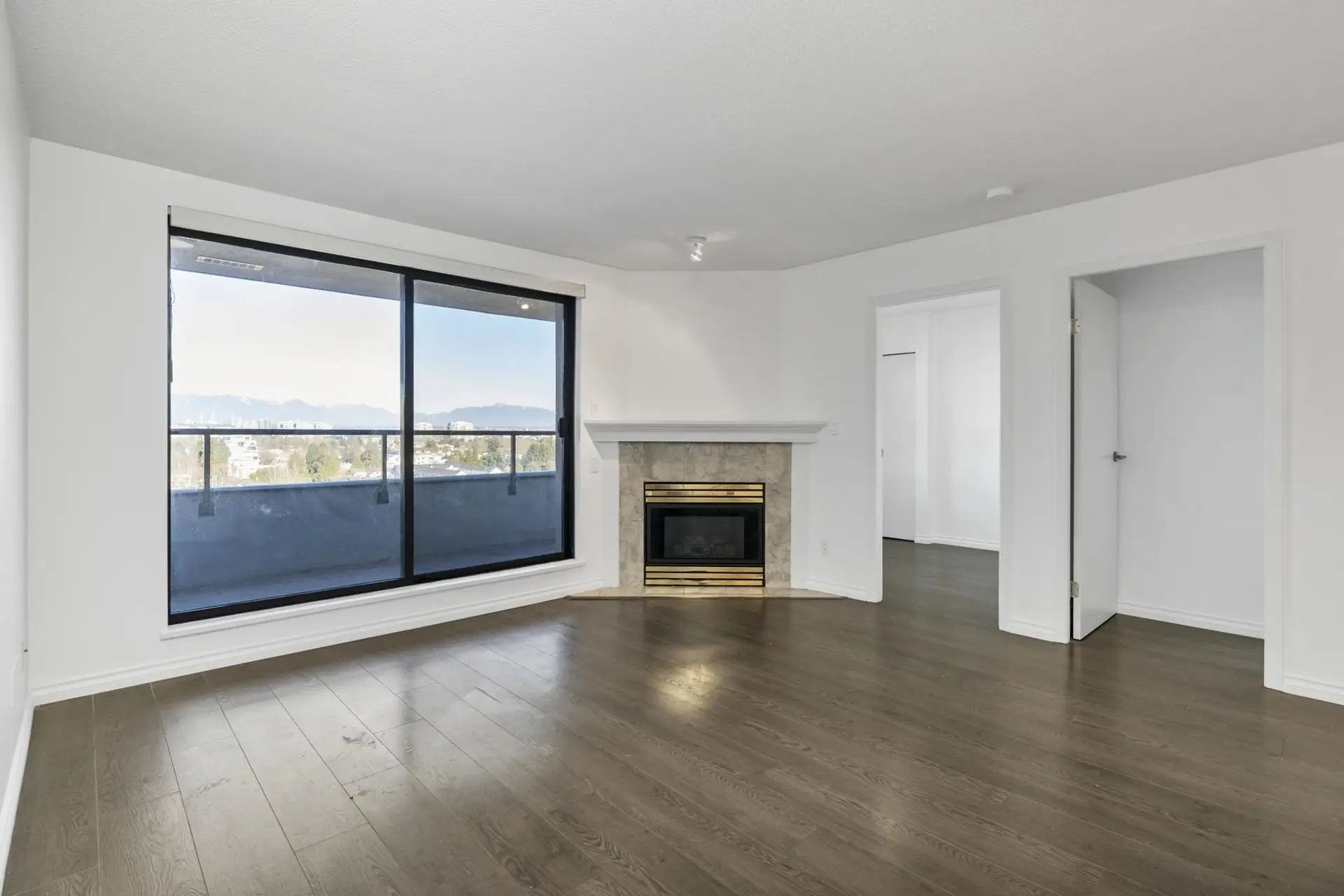 Property at #1106 6611 COONEY ROAD, Richmond, BC