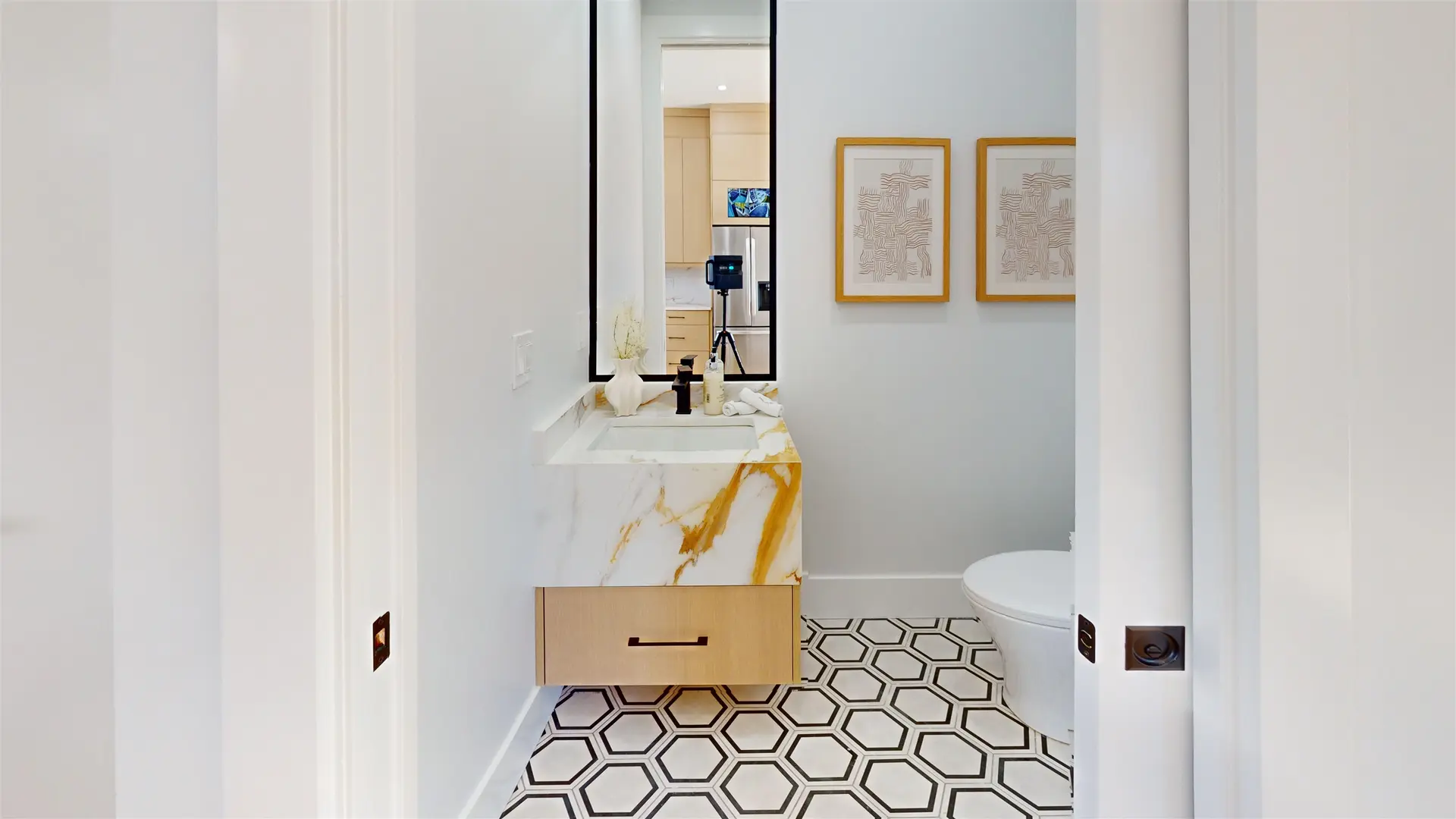 Property at 2825 DUNDAS STREET, Vancouver, BC